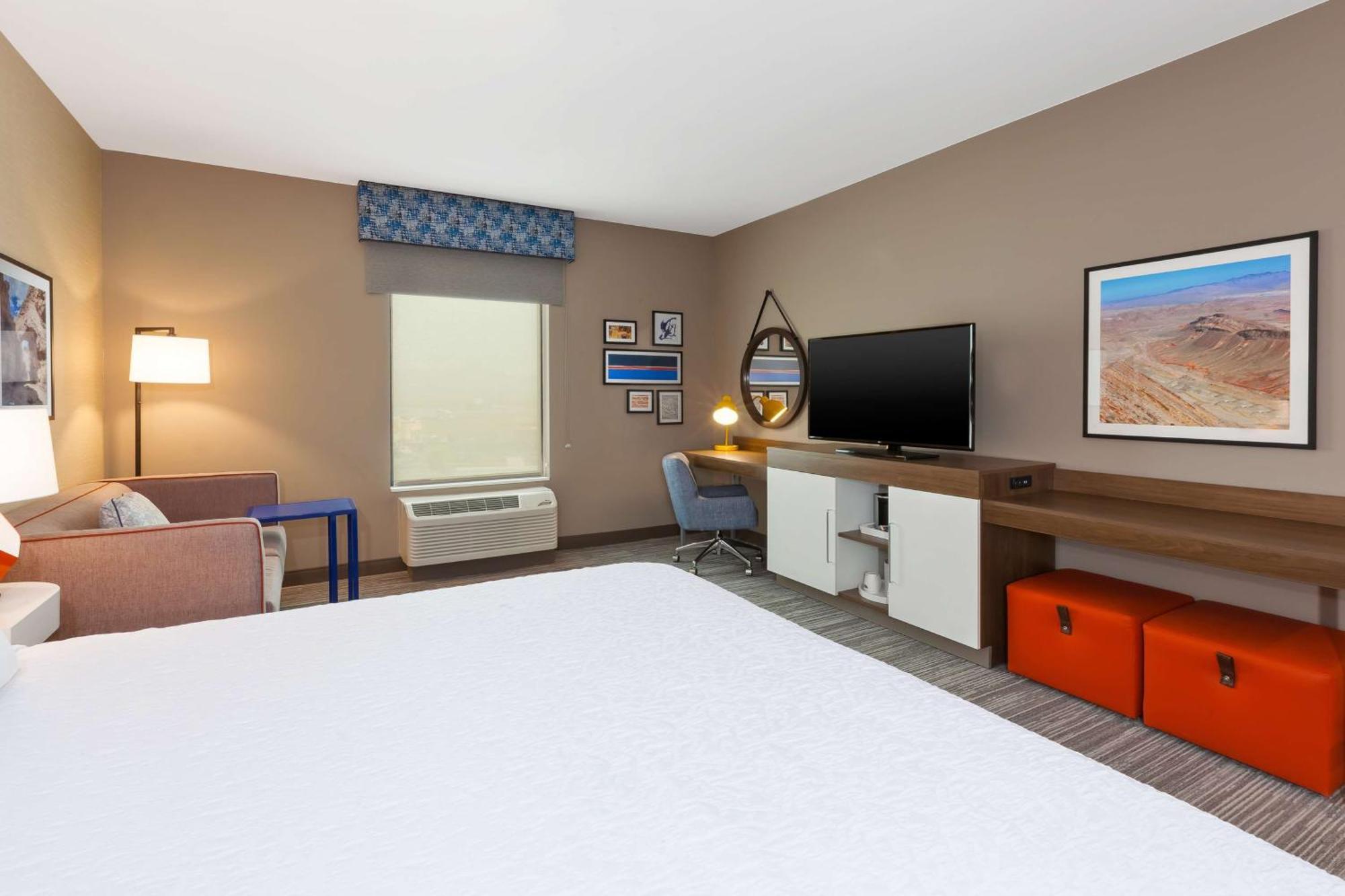King Room with Sofa Bed - Non-Smoking