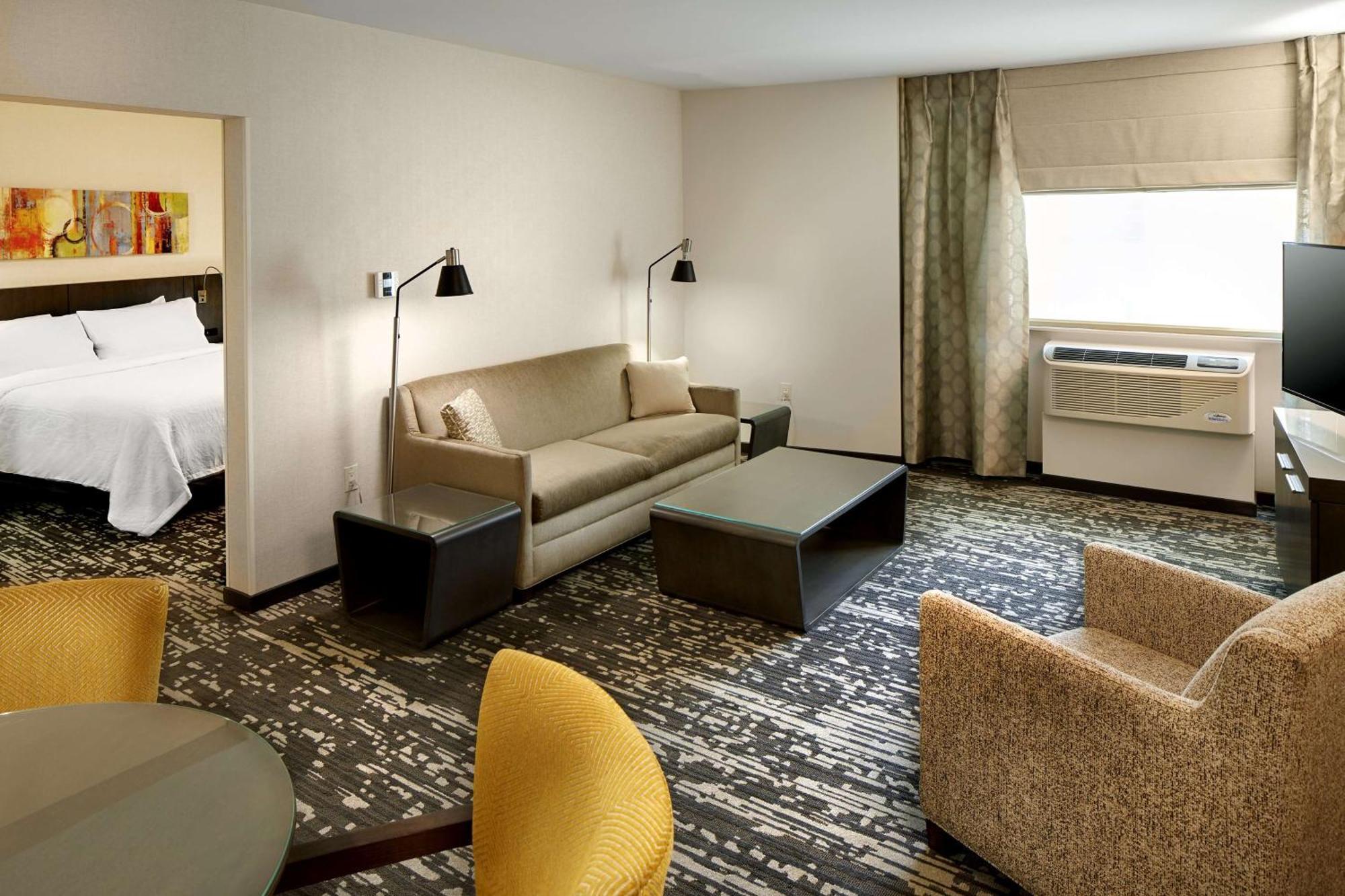 One-Bedroom King Suite Sofa Bed