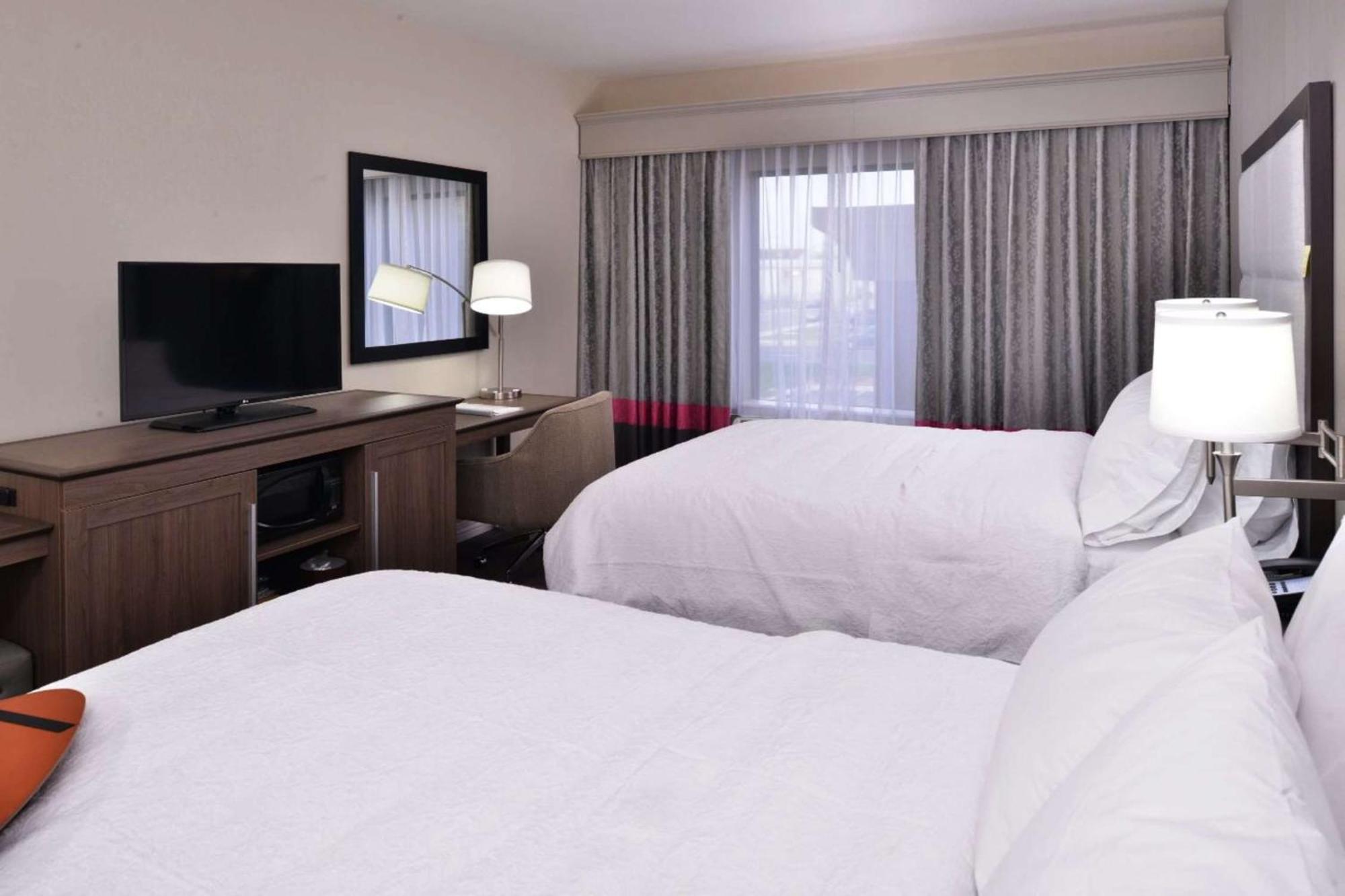 Queen Room with Two Queen Beds (4 Adults)
