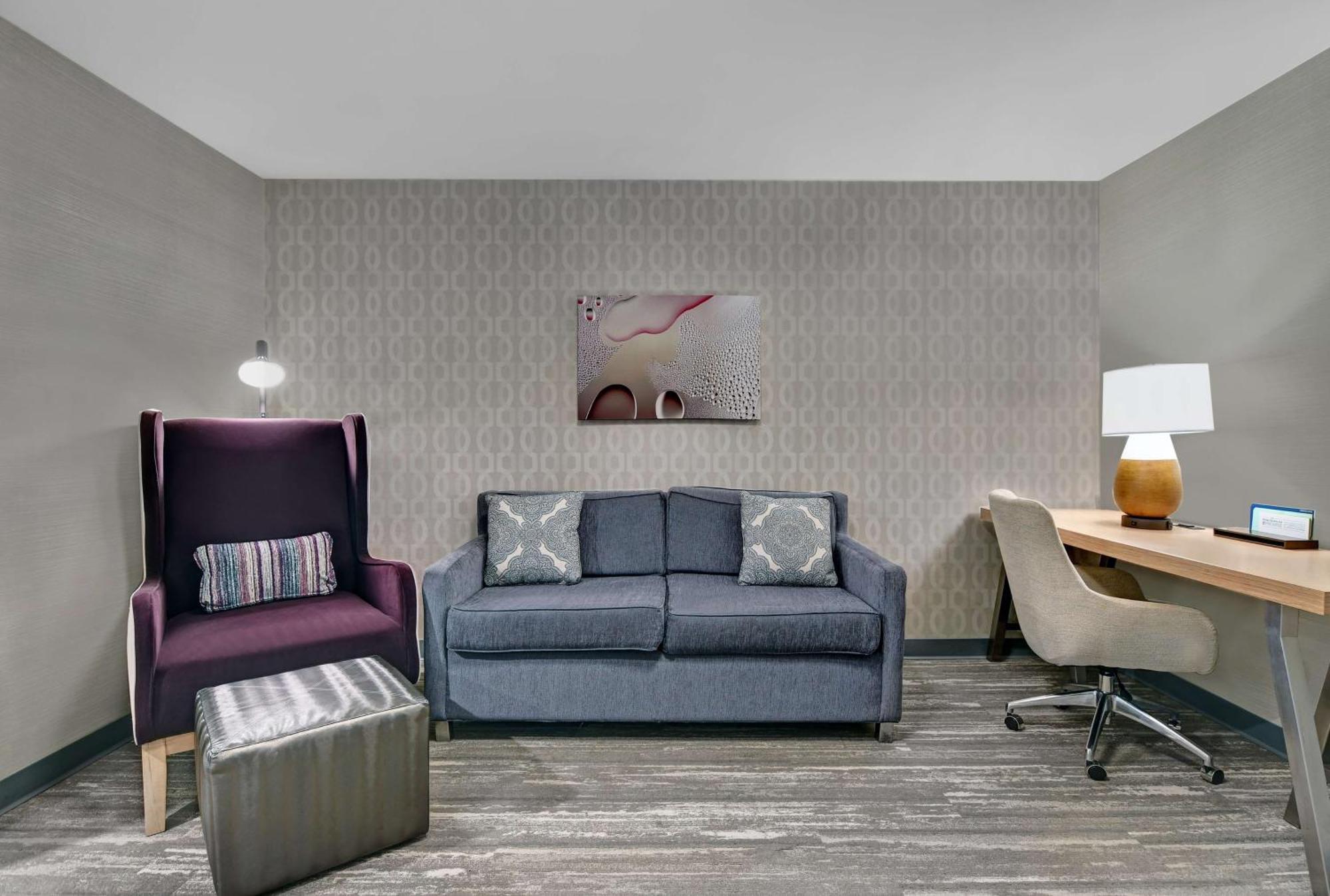 One-Bedroom King Suite,1557437884:JPEG