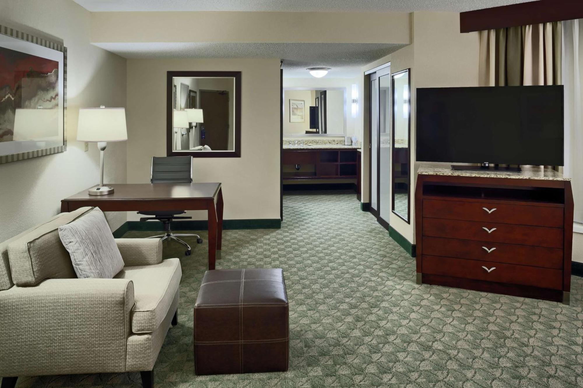 Junior King Suite Non-Smoking