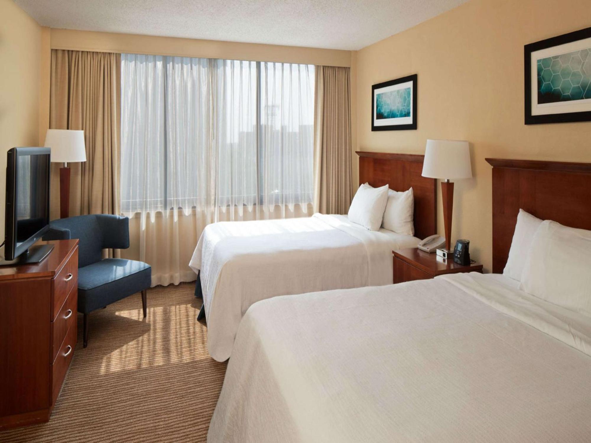 Premium Queen Suite Two Queen Beds Non-Smoking,1557467572:JPEG