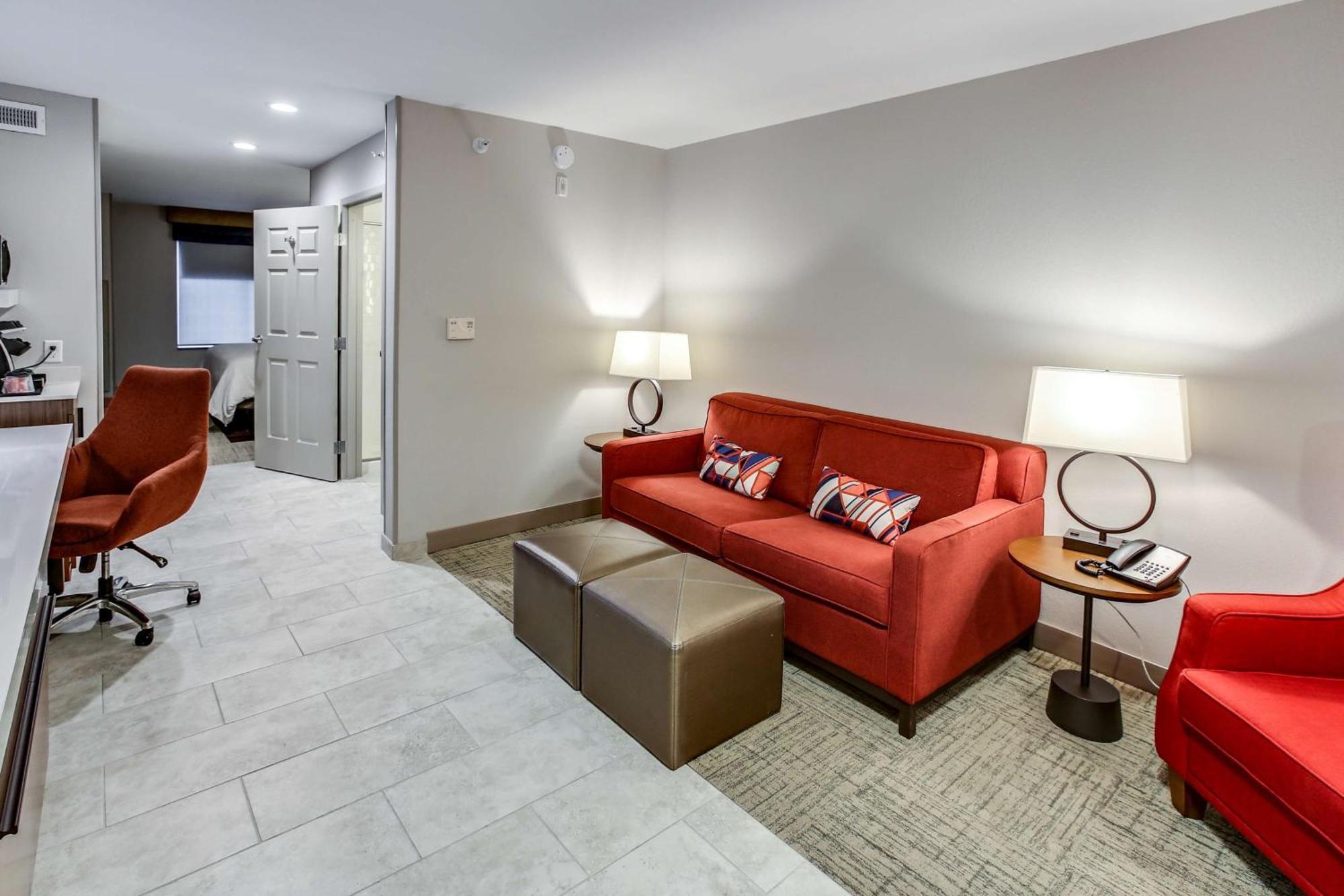 One-Bedroom King Suite,1557828523:JPEG