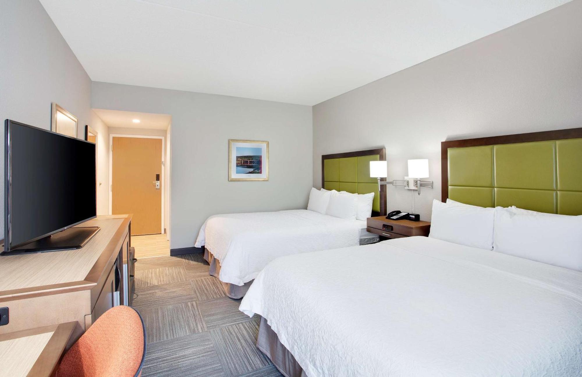 Room with Two Queen Beds - Non-Smoking