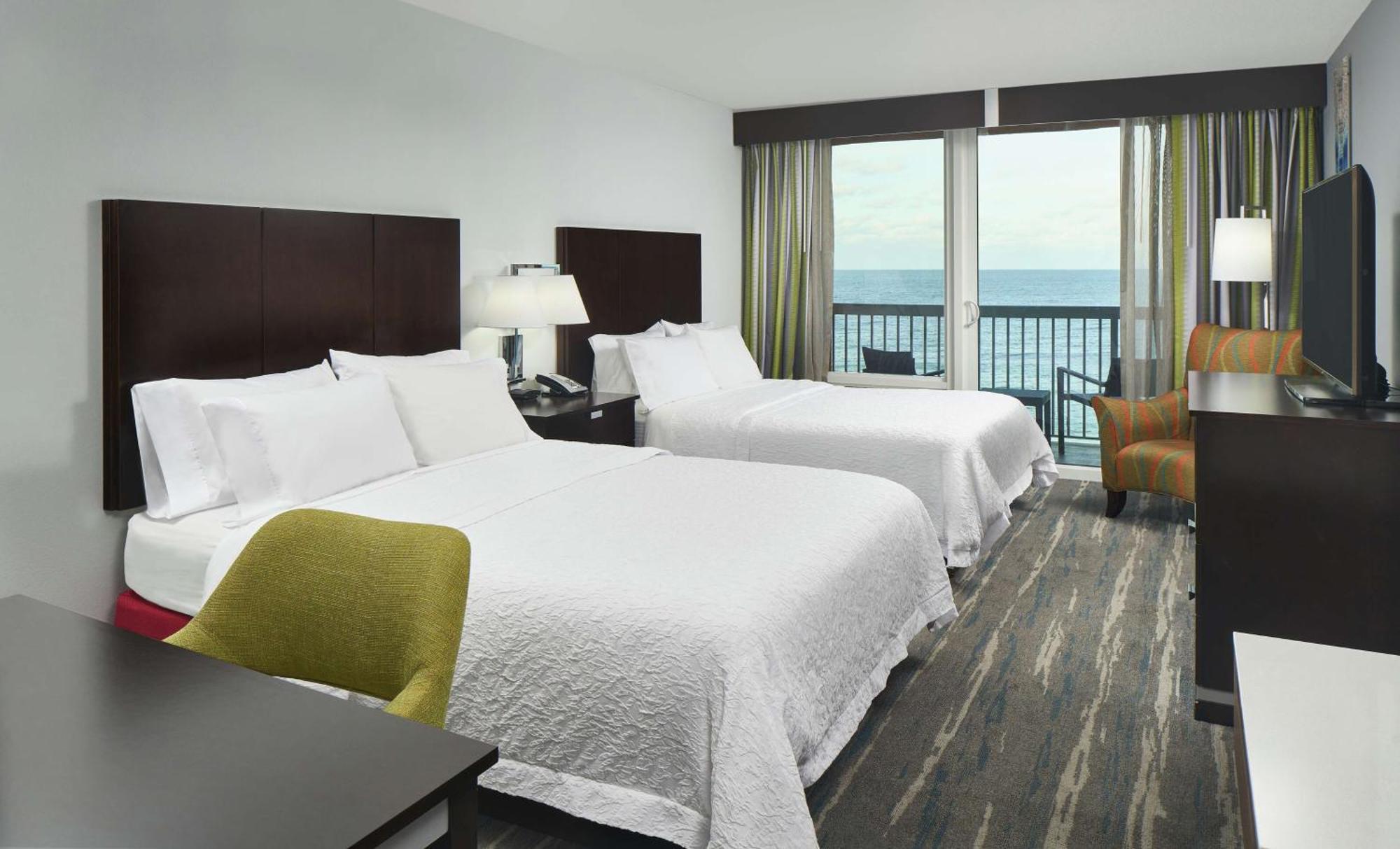 Queen Room Ocean Front