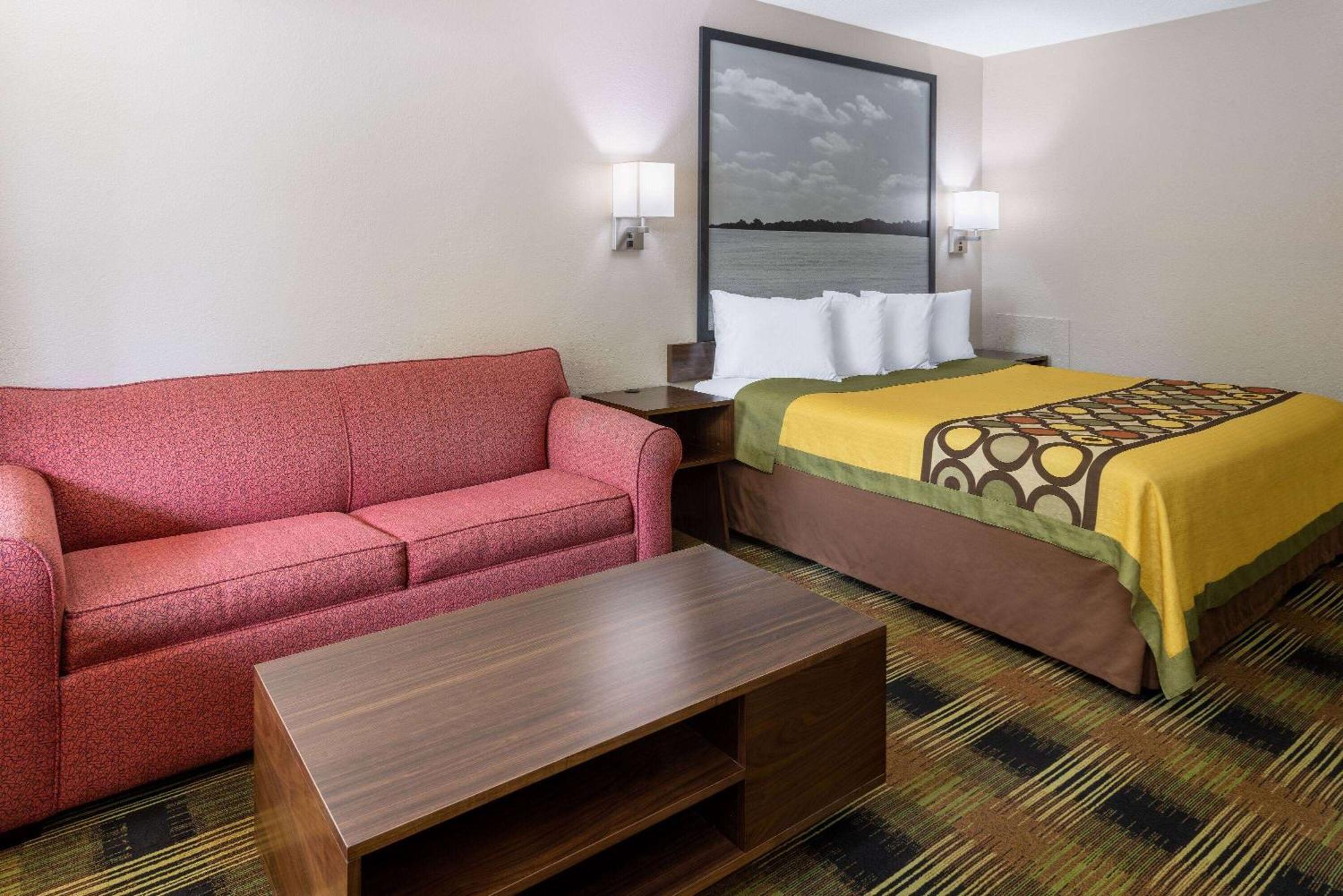 Deluxe King Room Non-Smoking