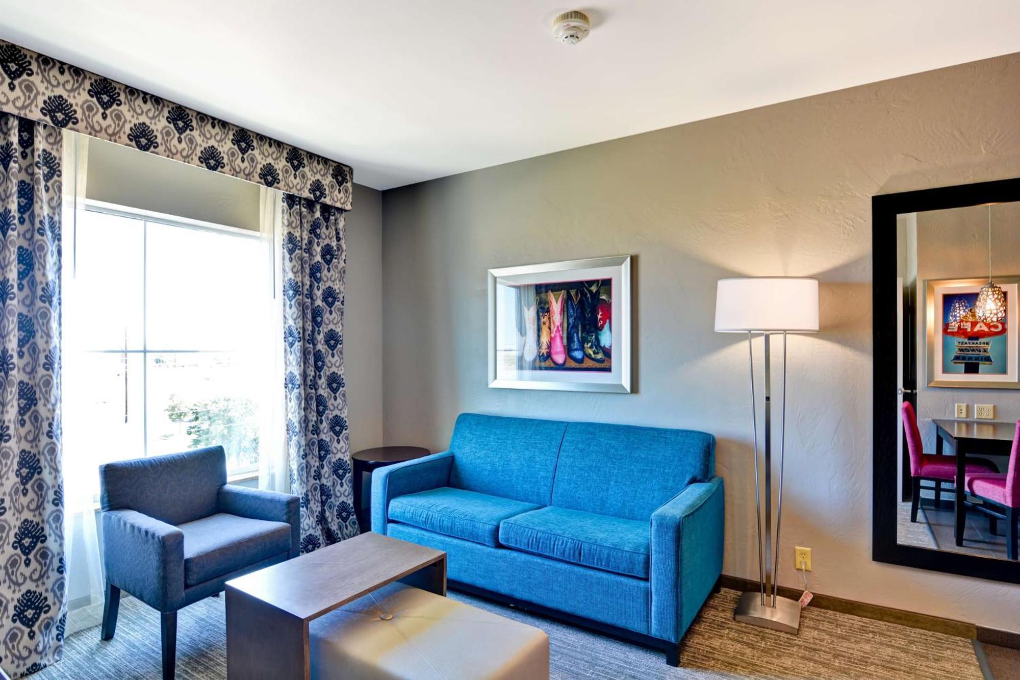 One-Bedroom King Suite Non-Smoking