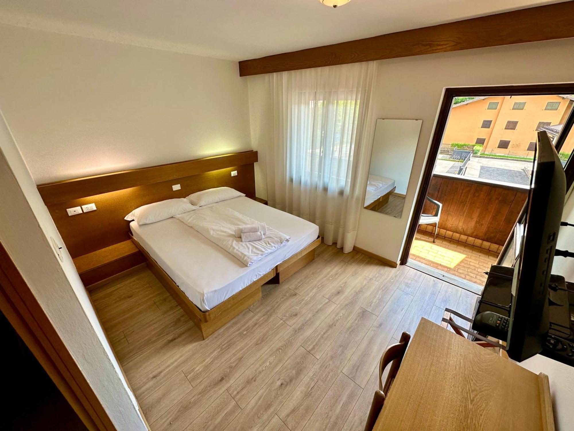 Double or Twin Room Balcony
