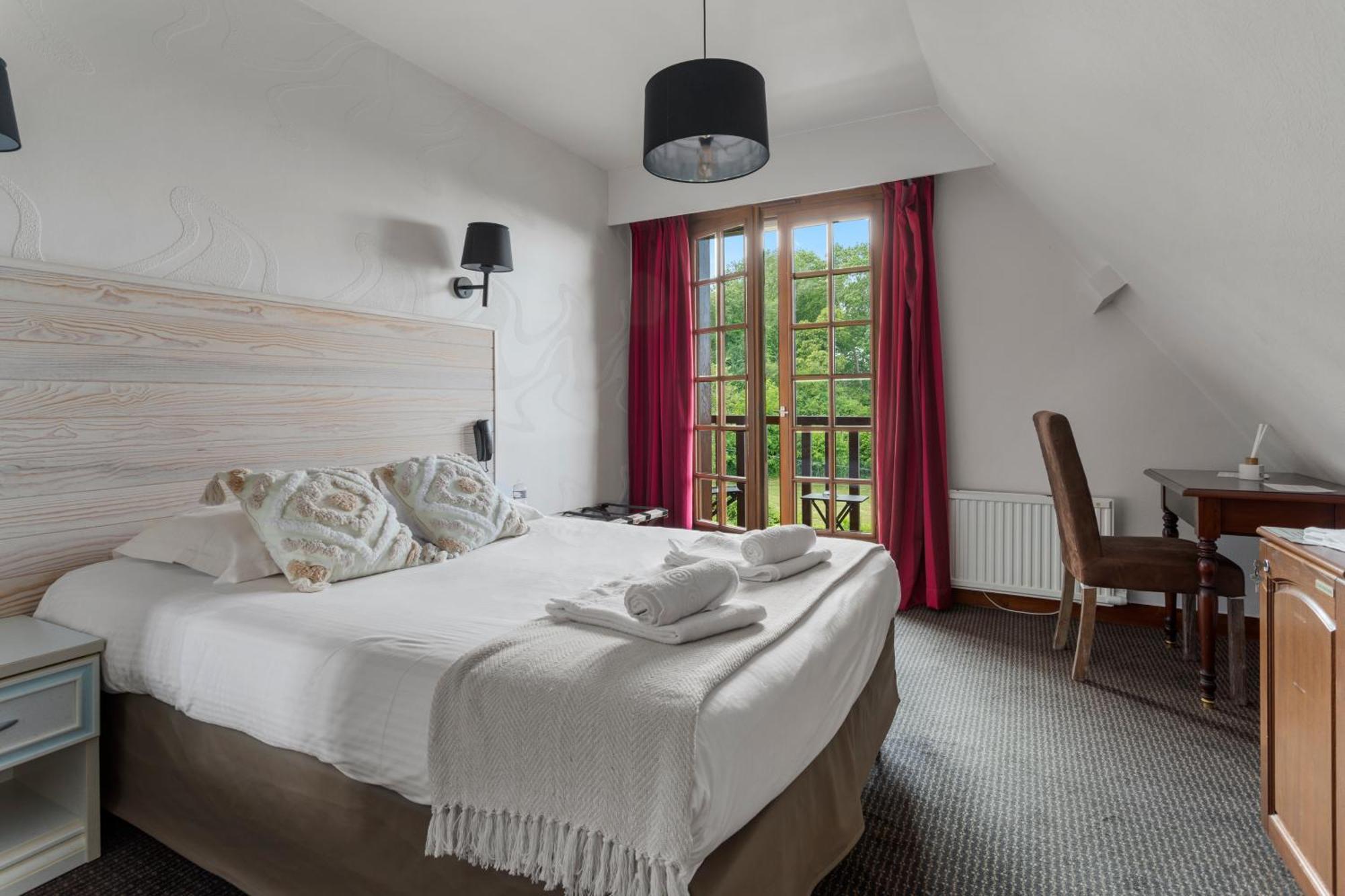 Chambre Supérieure avec Balcon - Vue sur Mer