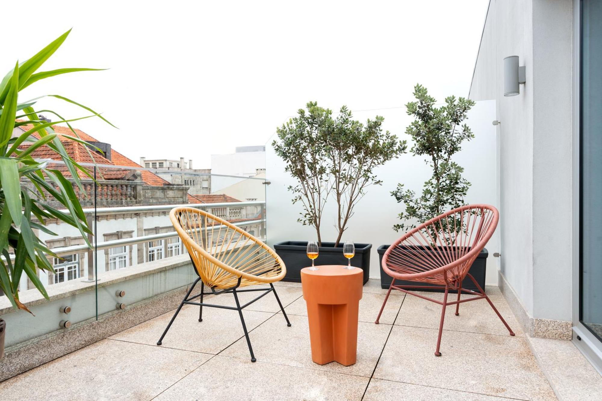 Deluxe Room City View Terrace
