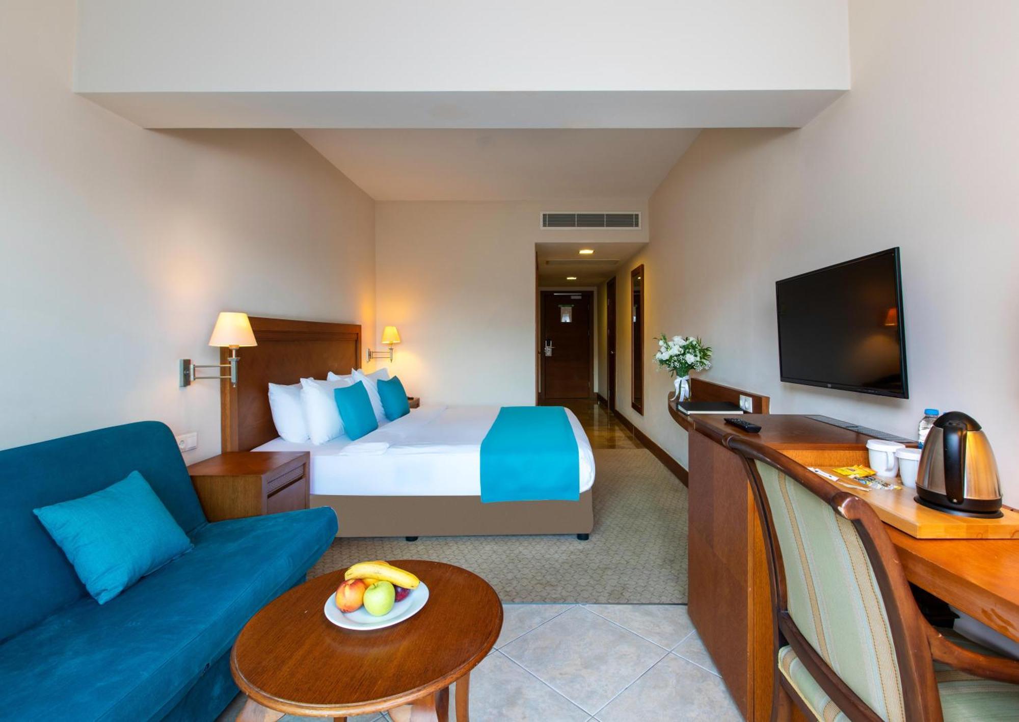 Superior Double Room Partial Sea View