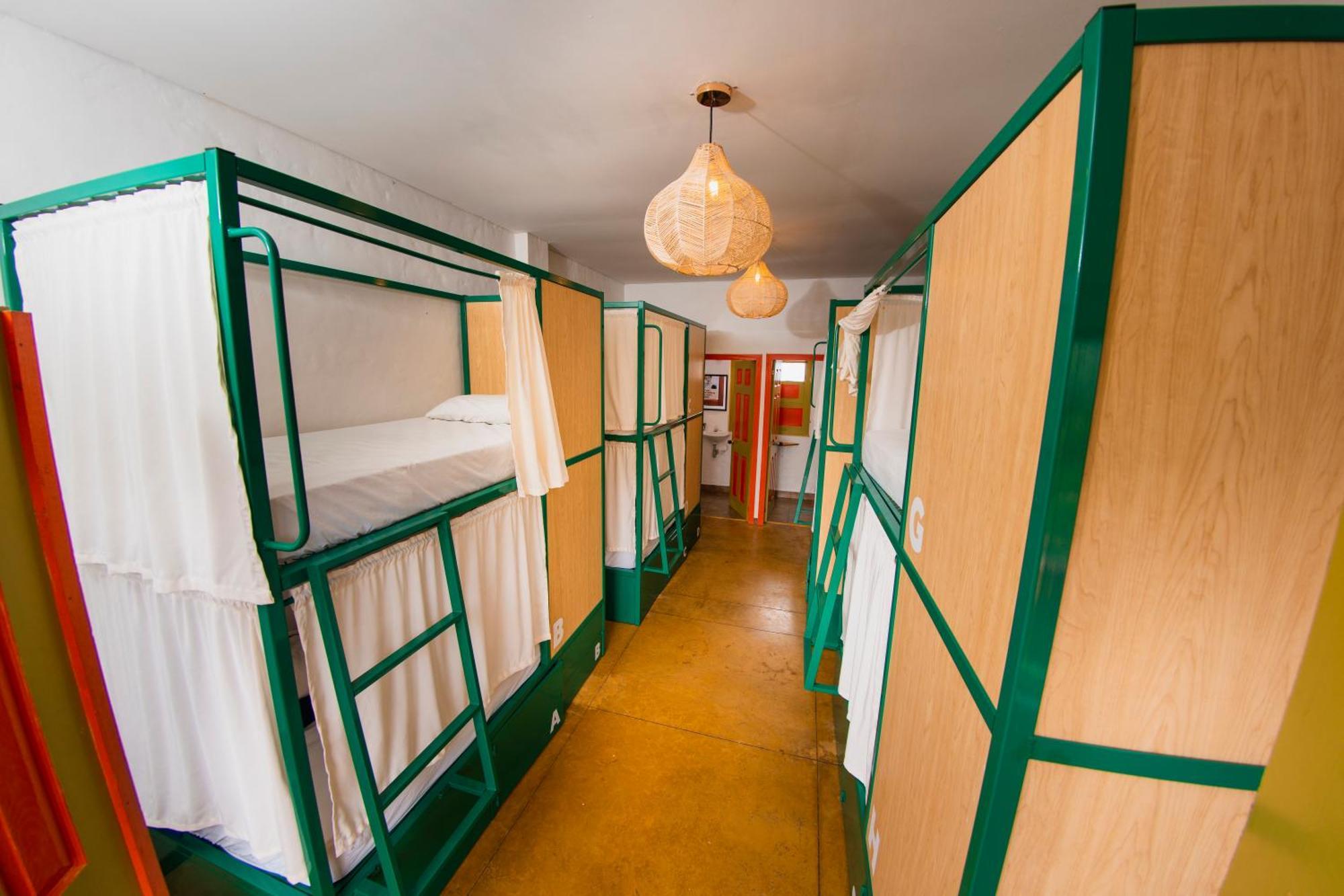 Bed 8-Bed Mixed Dormitory Room