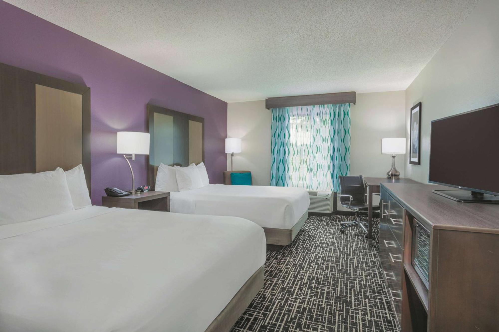 Queen Room Two Queen Beds Mobility Access or Non-Smoking