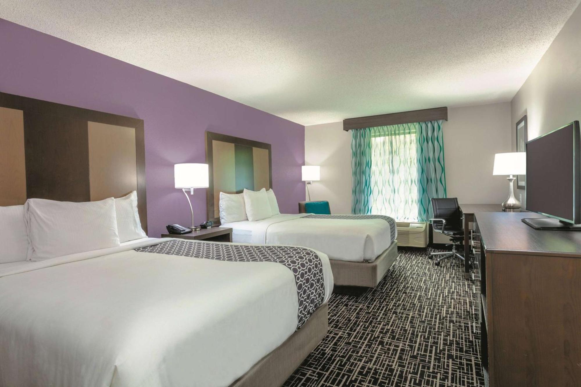 Queen Room Two Queen Beds