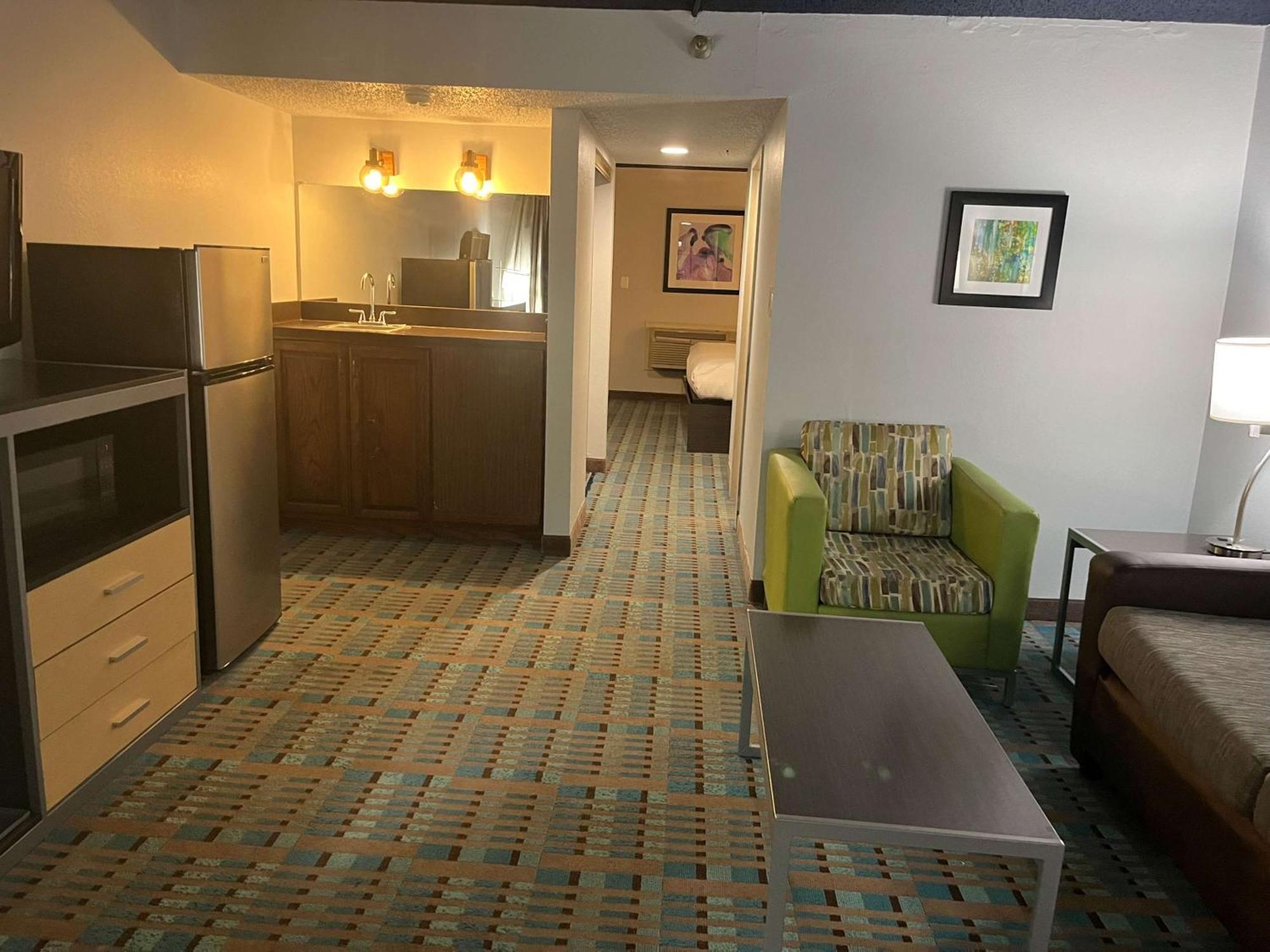 Superior King Suite Non-Smoking
