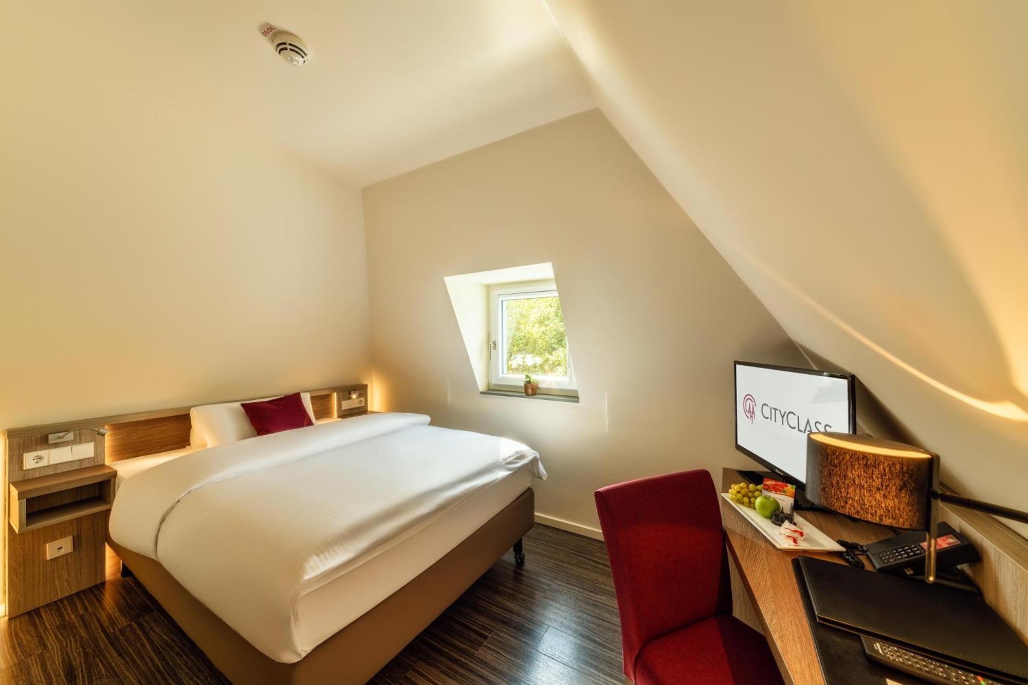 Superior Single Room