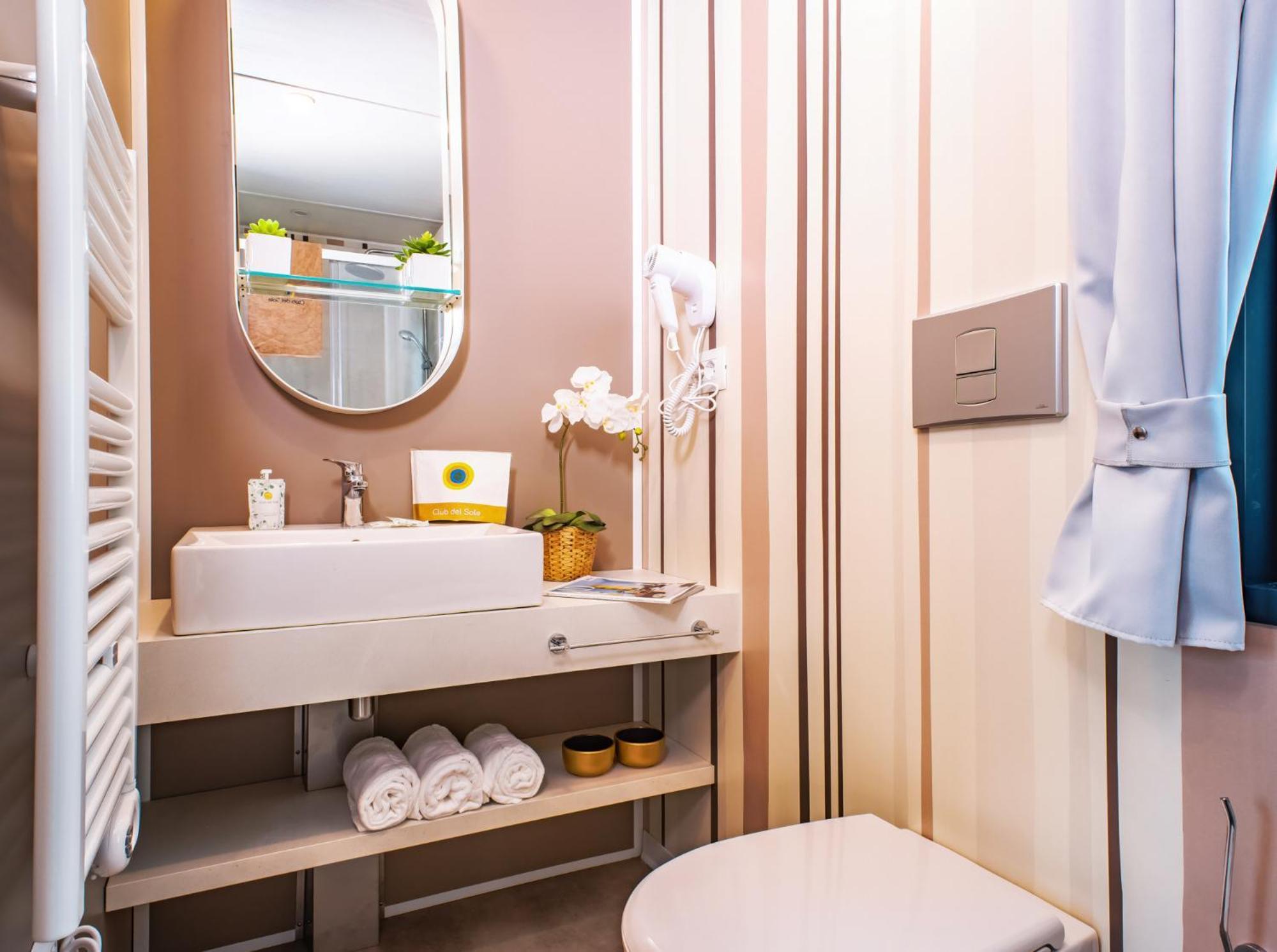 Mobile Home Executive double or twin pet allowed