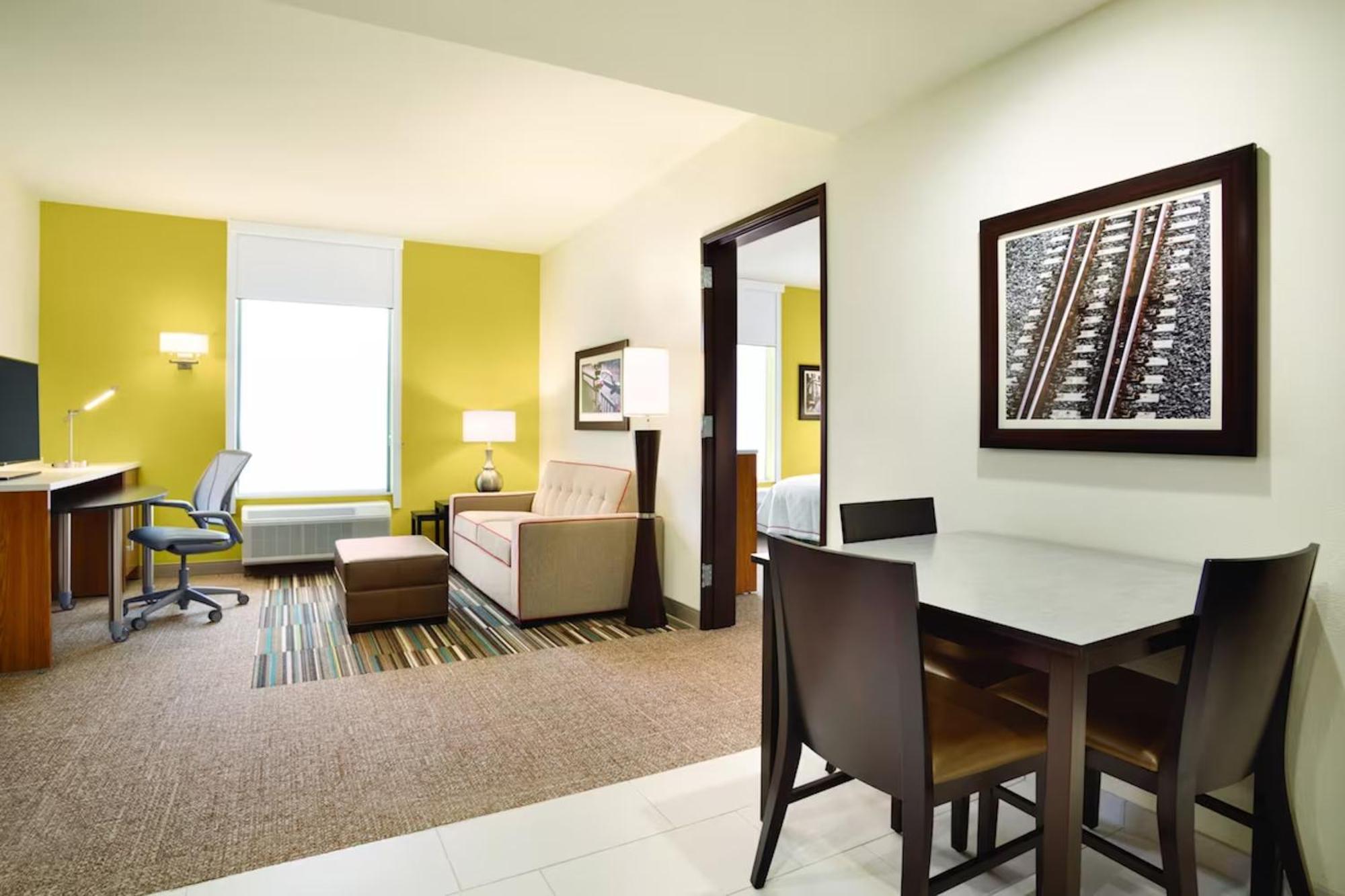 One-Bedroom King Suite Non-Smoking