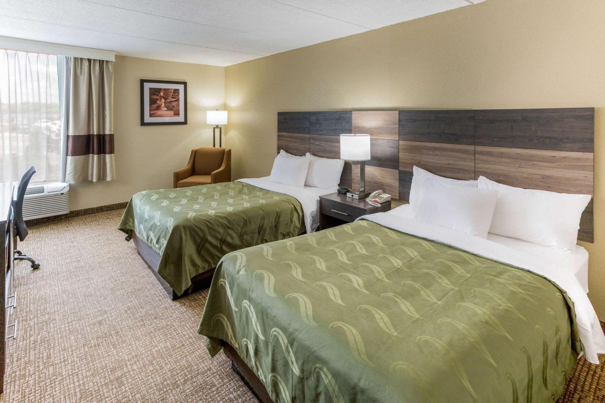 Queen Room Two Queen Beds Non-Smoking