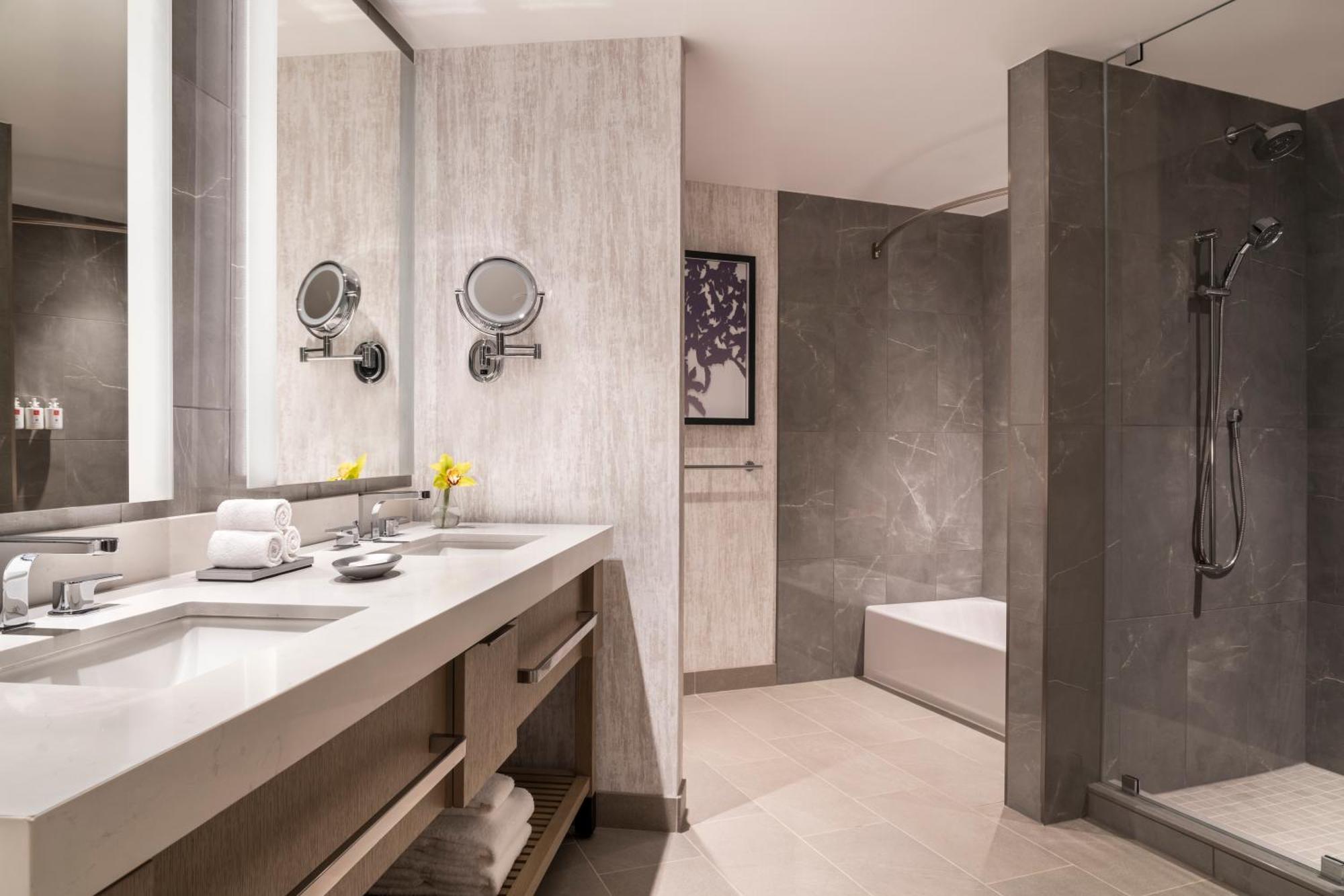 Suite with City View
