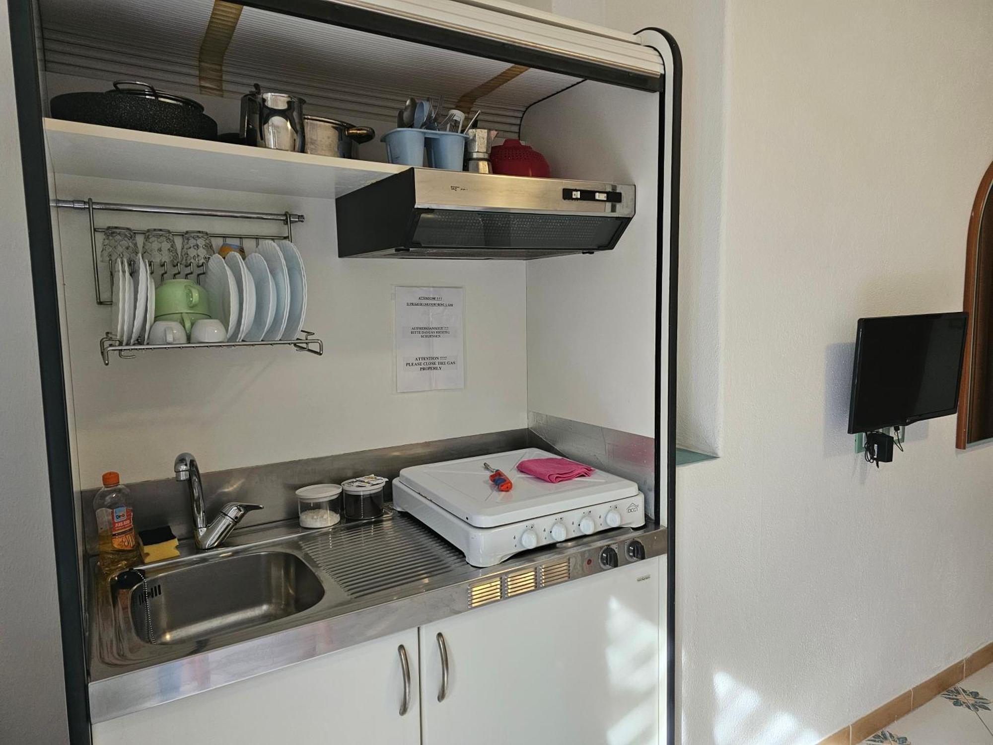 Studio Apartment