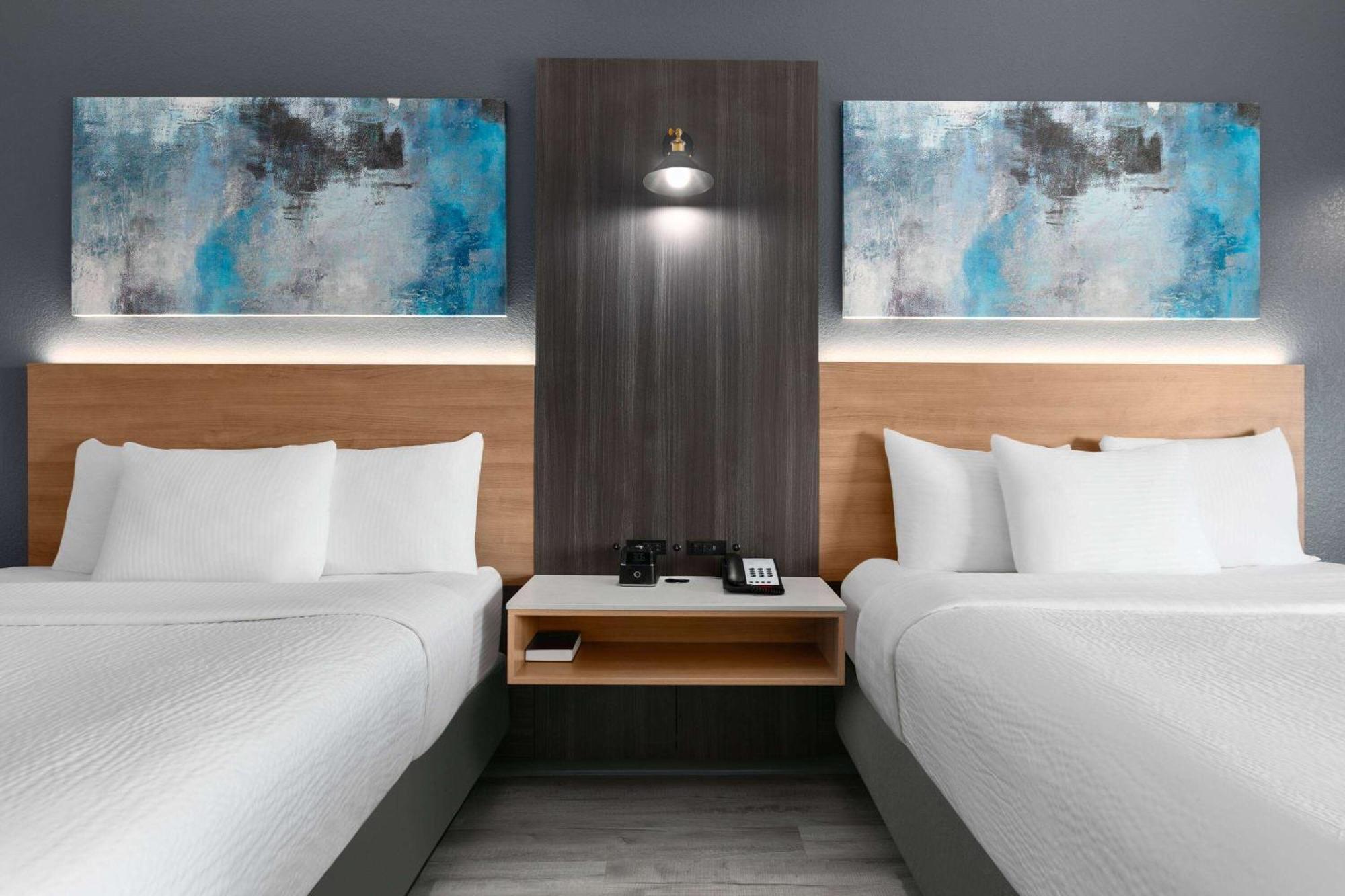 Standard Queen Room with Two Queen Beds