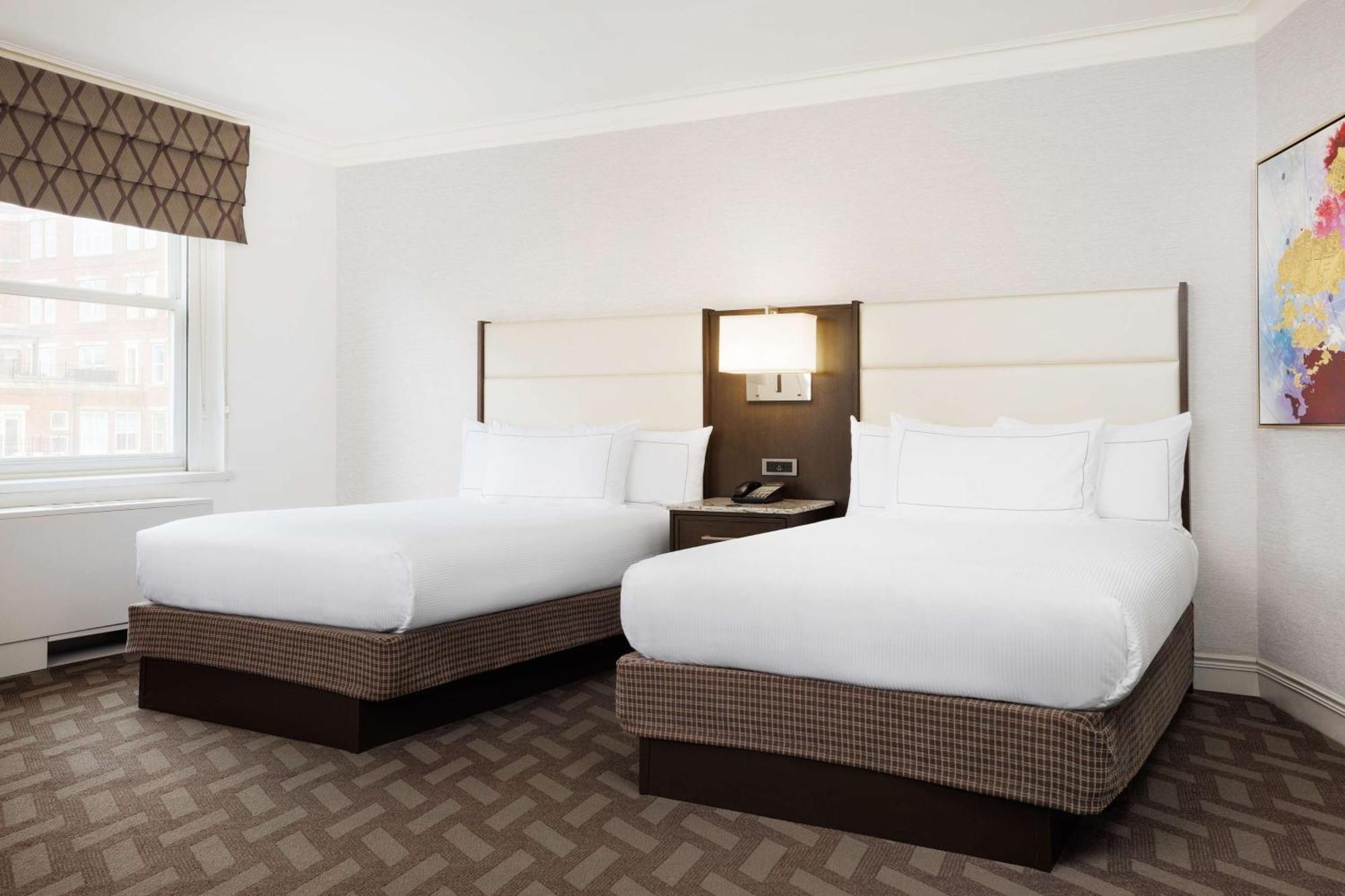Deluxe Doppelzimmer mit 2 Doppelbetten