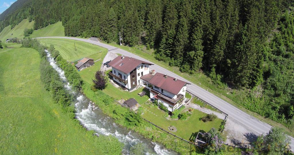 Einzelzimmer mit eigenem Bad