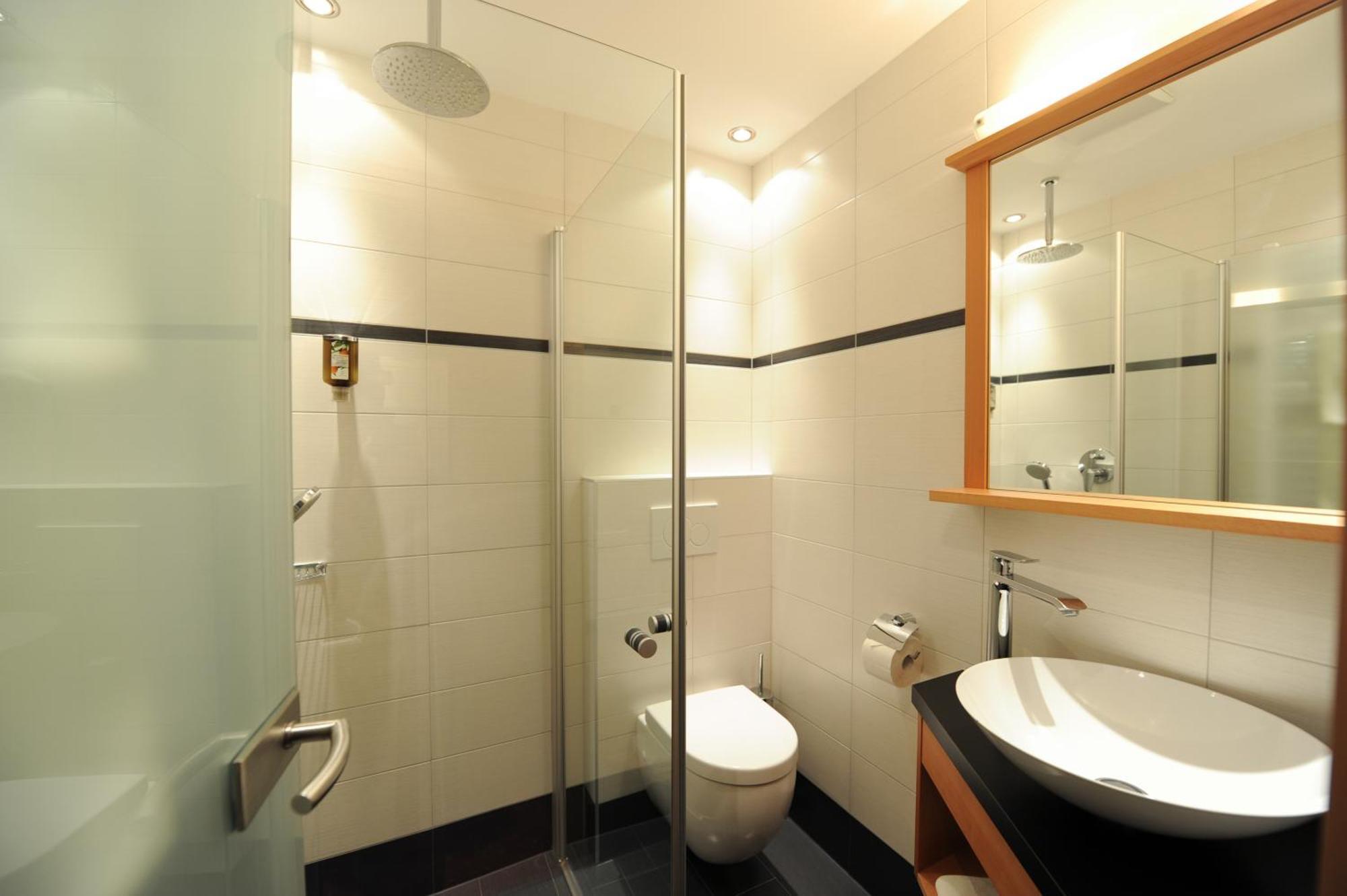 Economy Twin Room