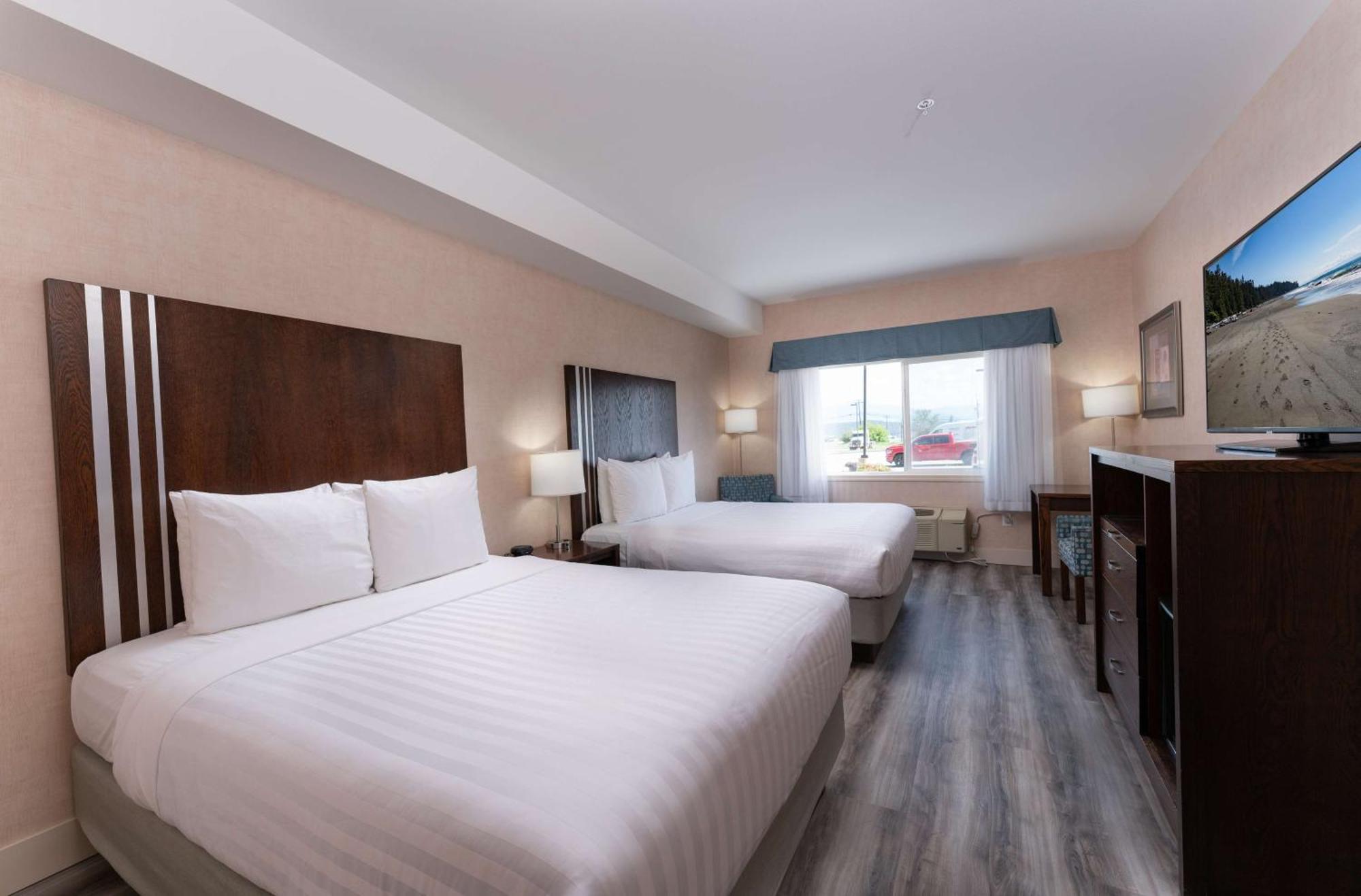 Queen Room Two Queen Beds Non-Smoking