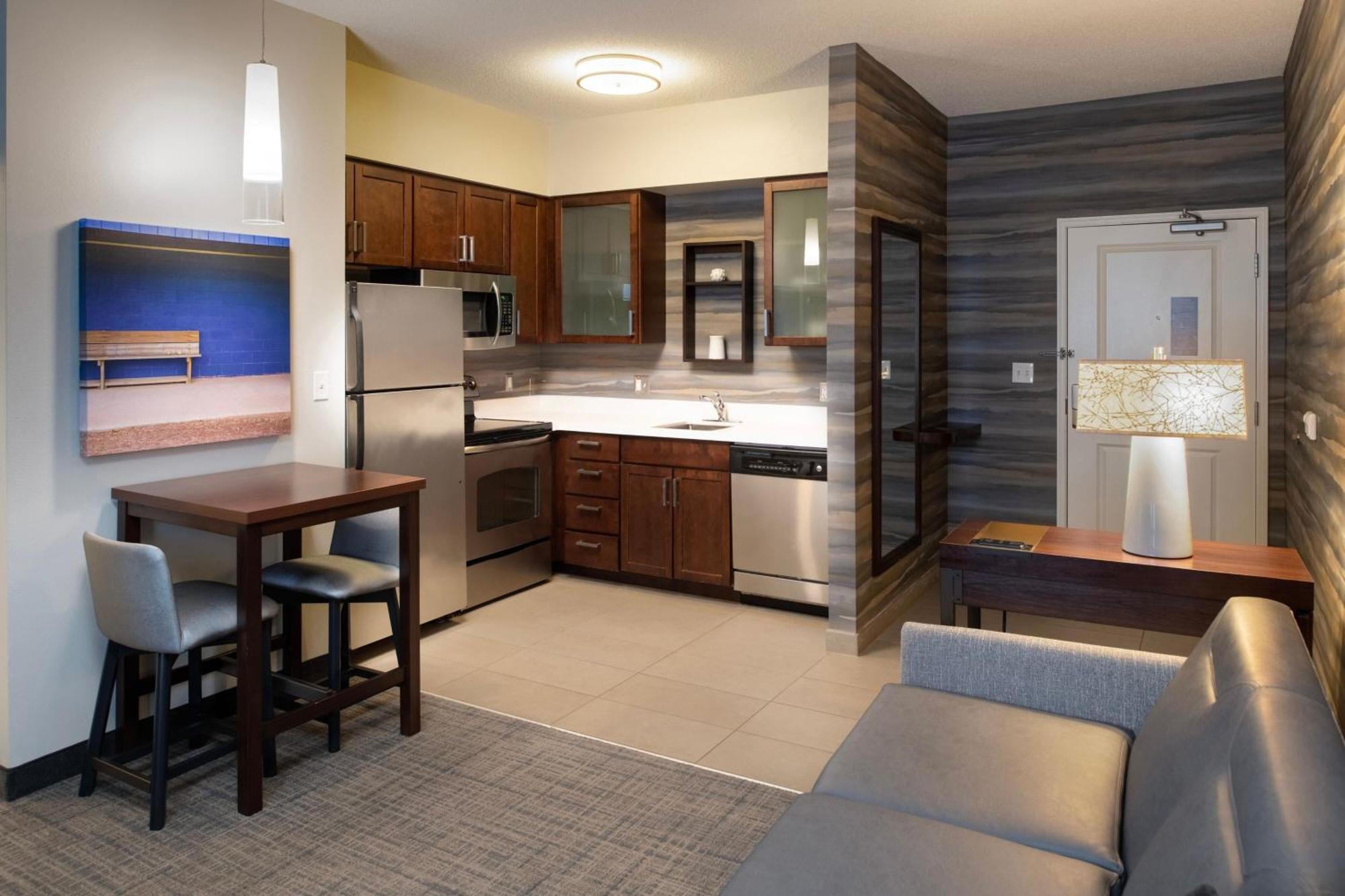 One-Bedroom Suite
