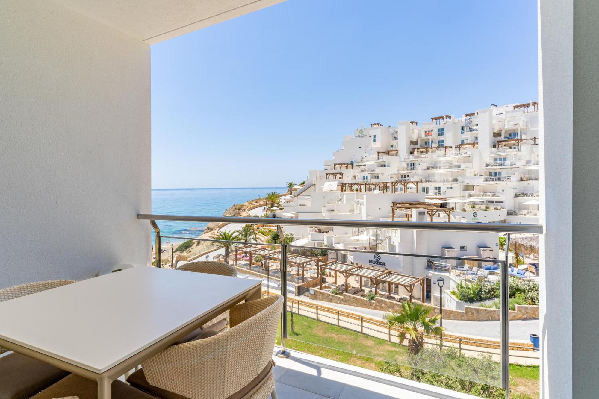 Deluxe Apartment Balcony or Terrace