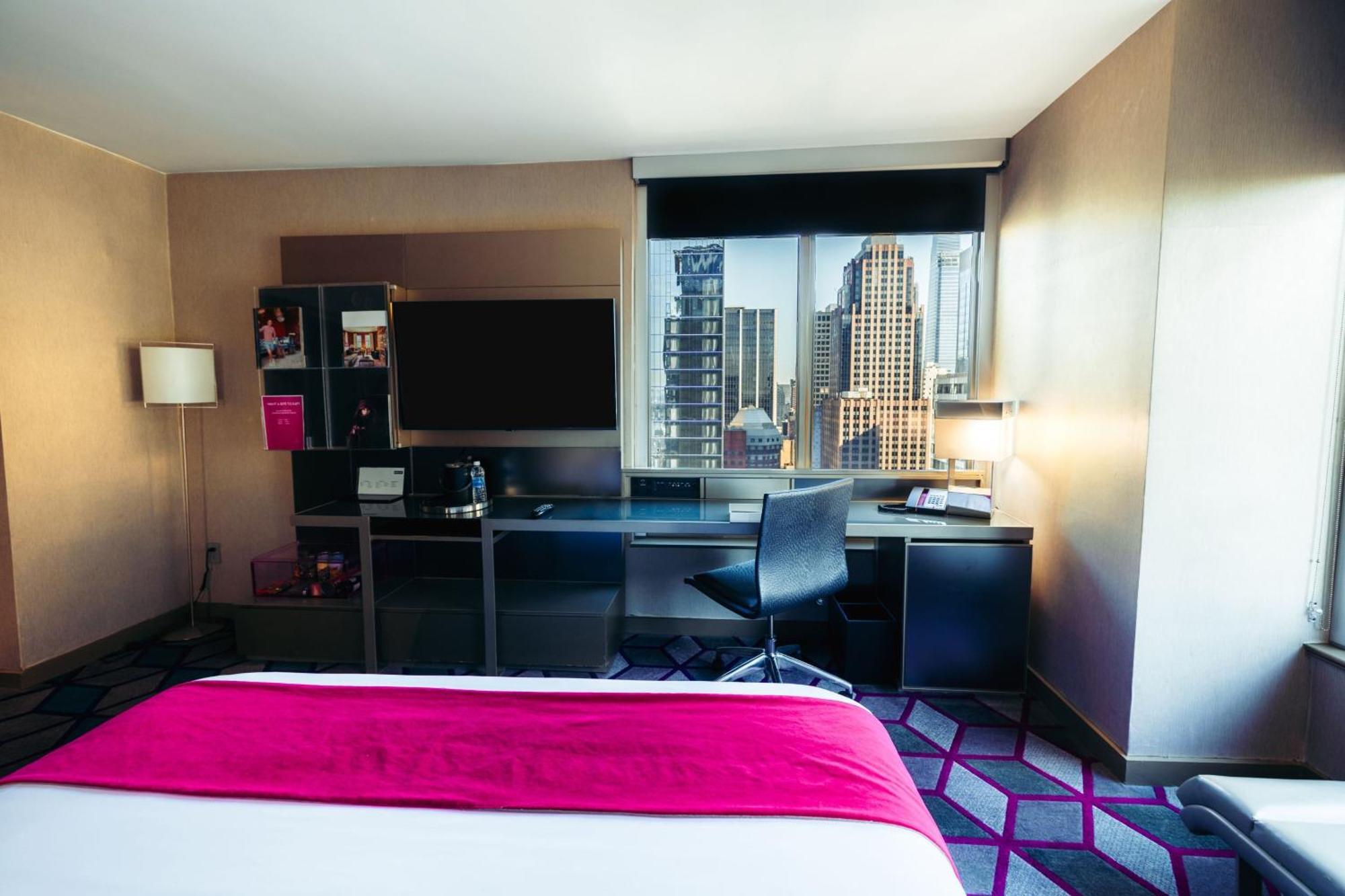 Cool Corner Room 1 King Times Square view