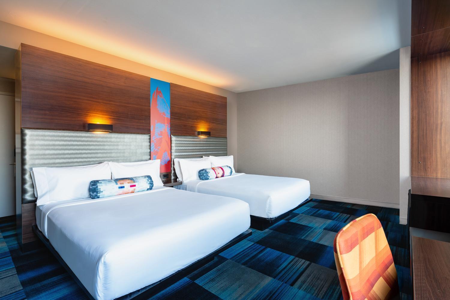 Aloft 2 Queen Beds Guest room,1576790999:JPEG