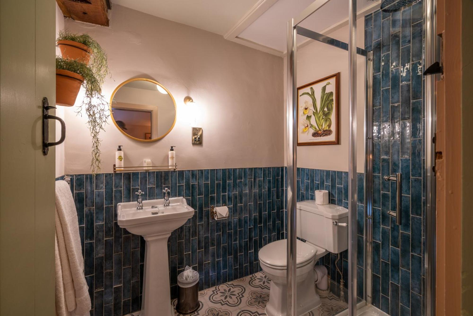 Deluxe Double Room- George Inn