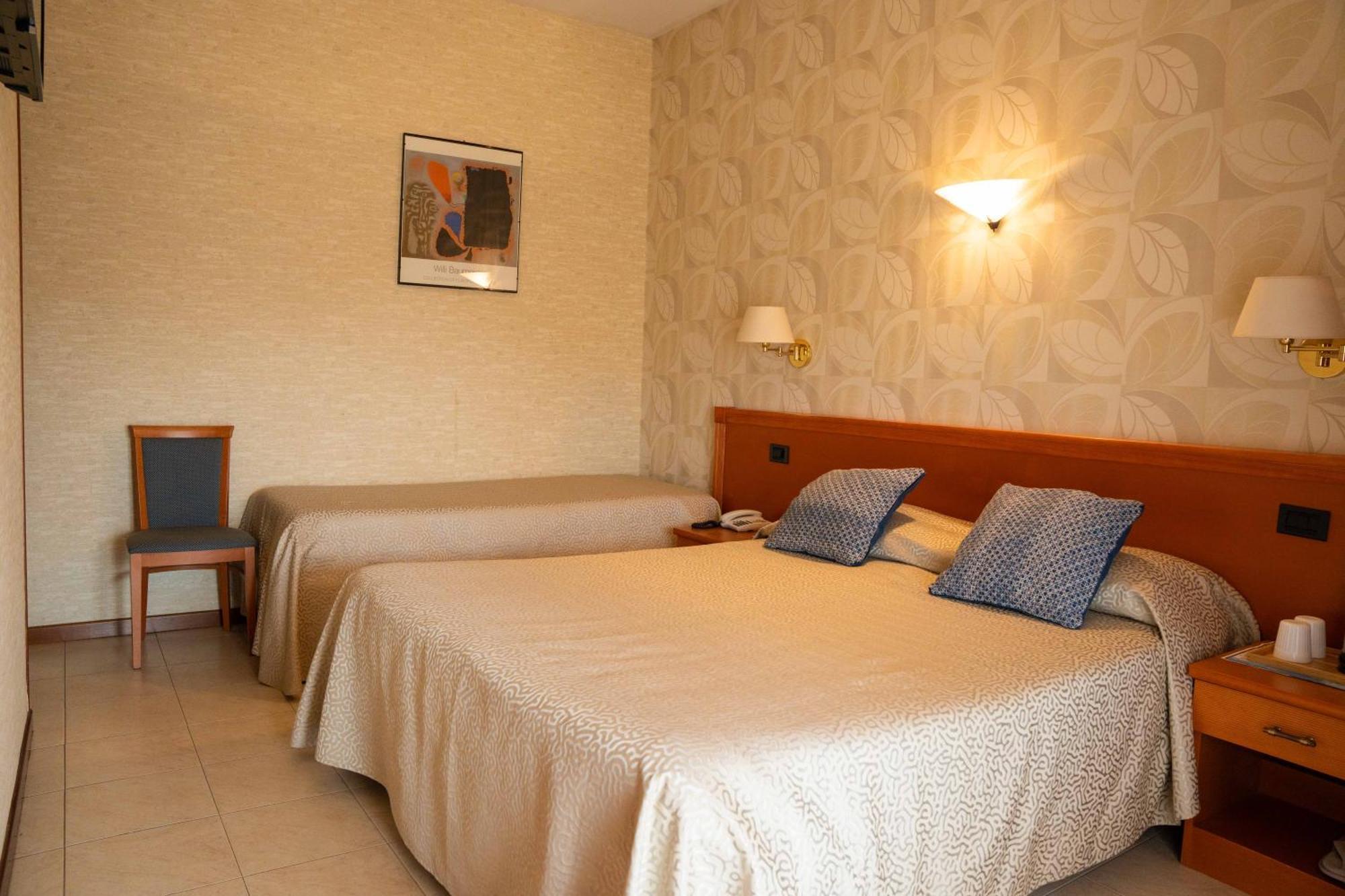 Deluxe Double or Twin Room Balcony Sea View