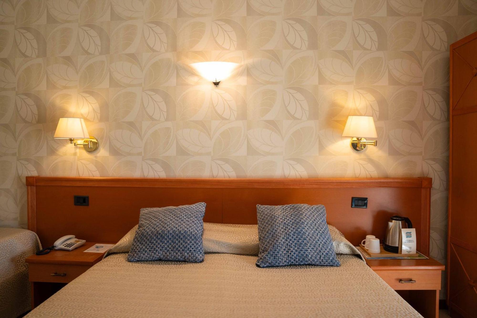 Deluxe Double or Twin Room Balcony Sea View
