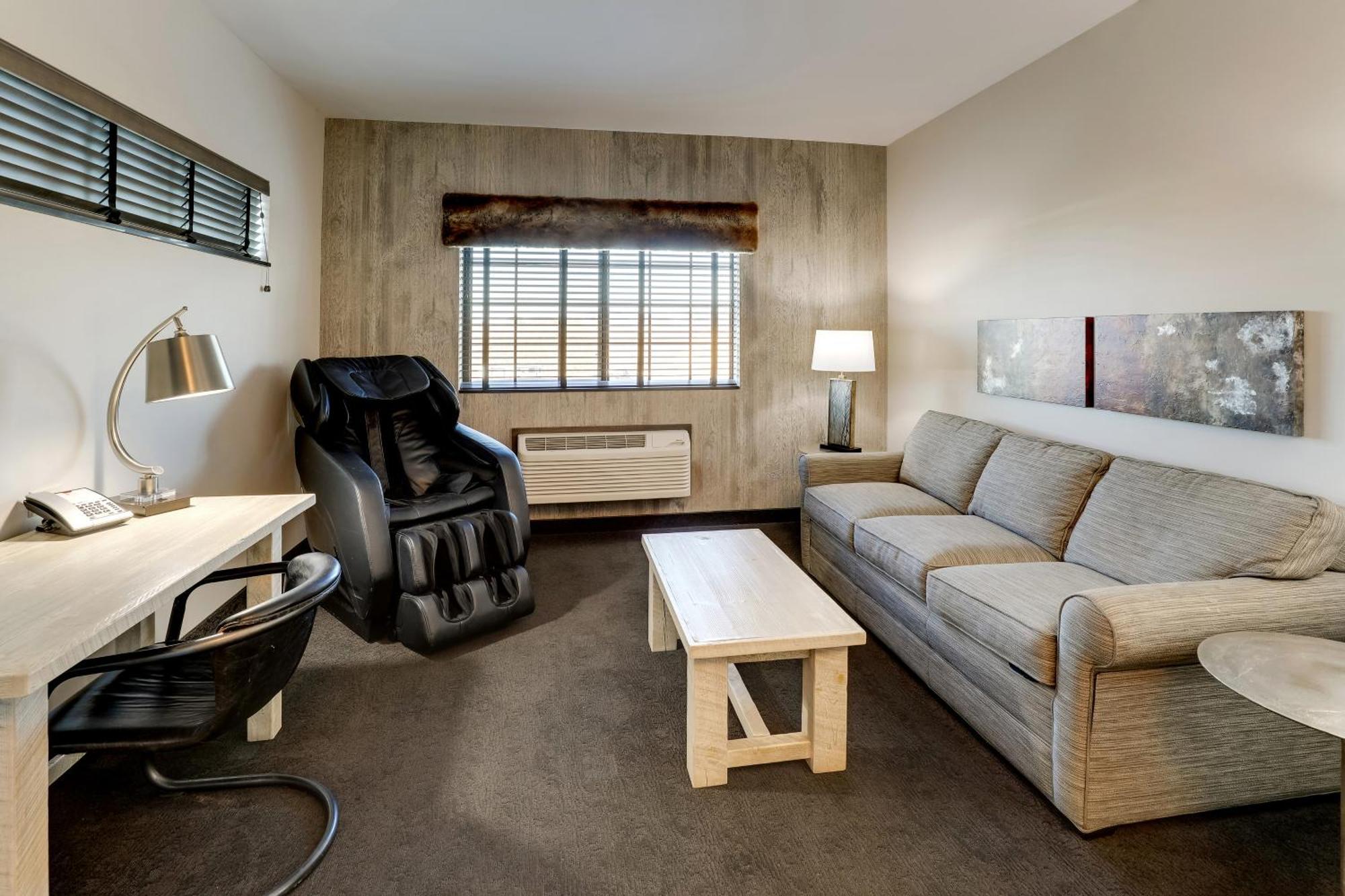 Superior King Room