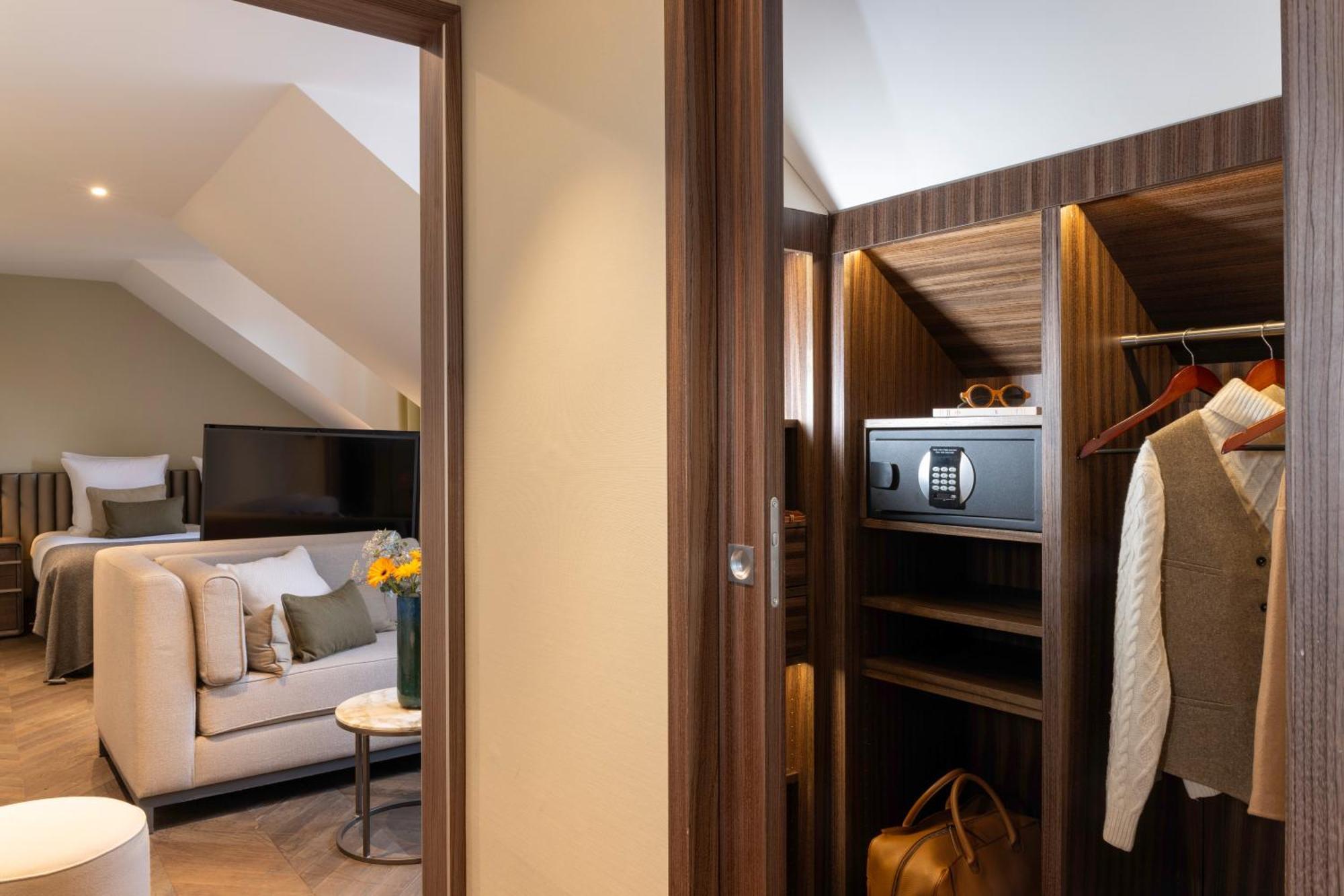 Suite