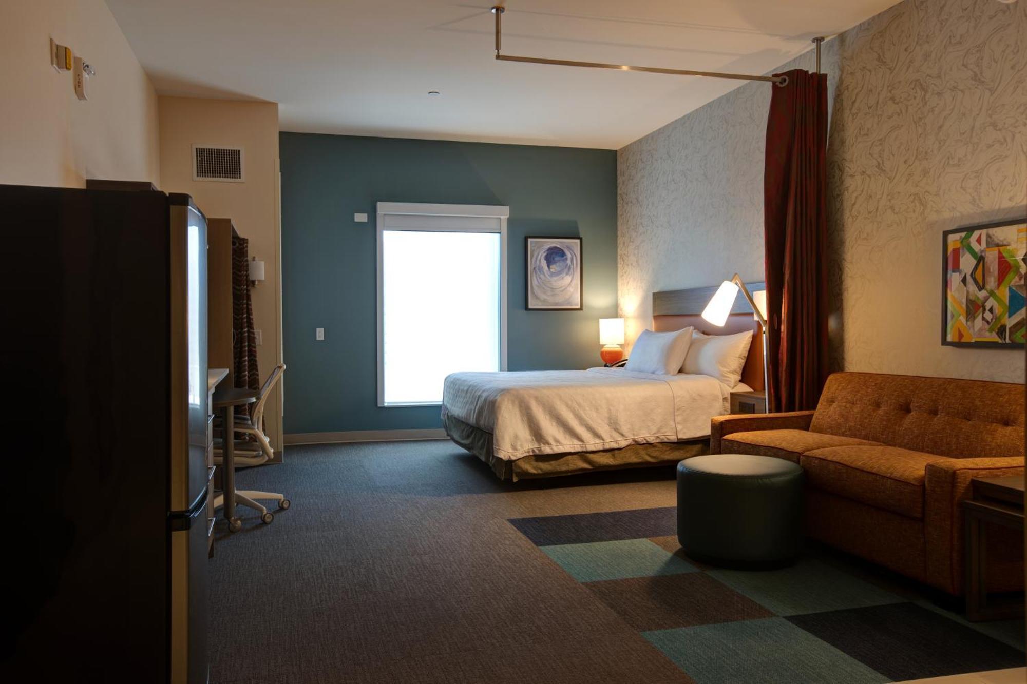 King Studio Suite Hearing Access or Non-Smoking