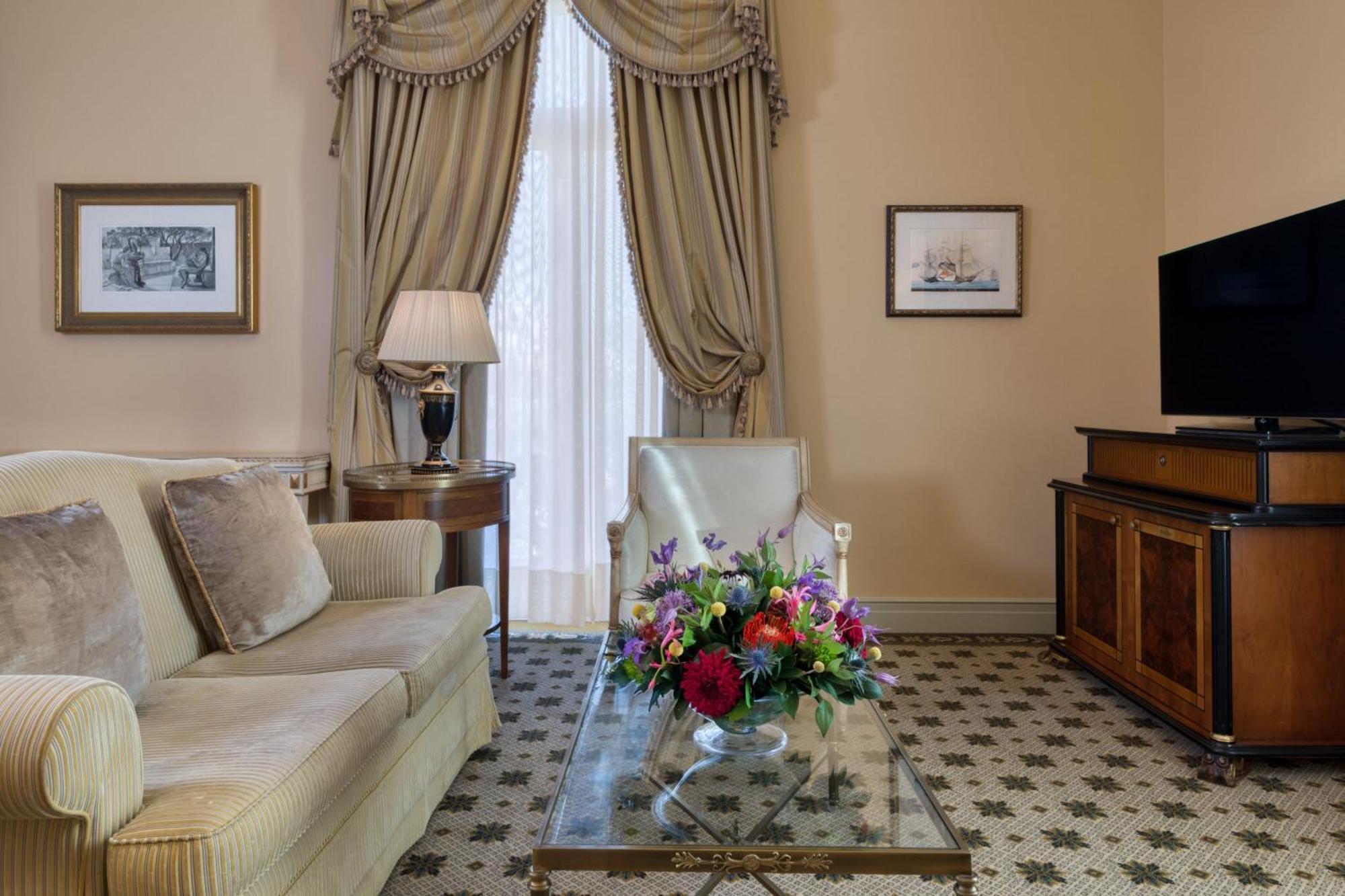 Suíte Grand Deluxe com 2 Quartos e Vista da Cidade