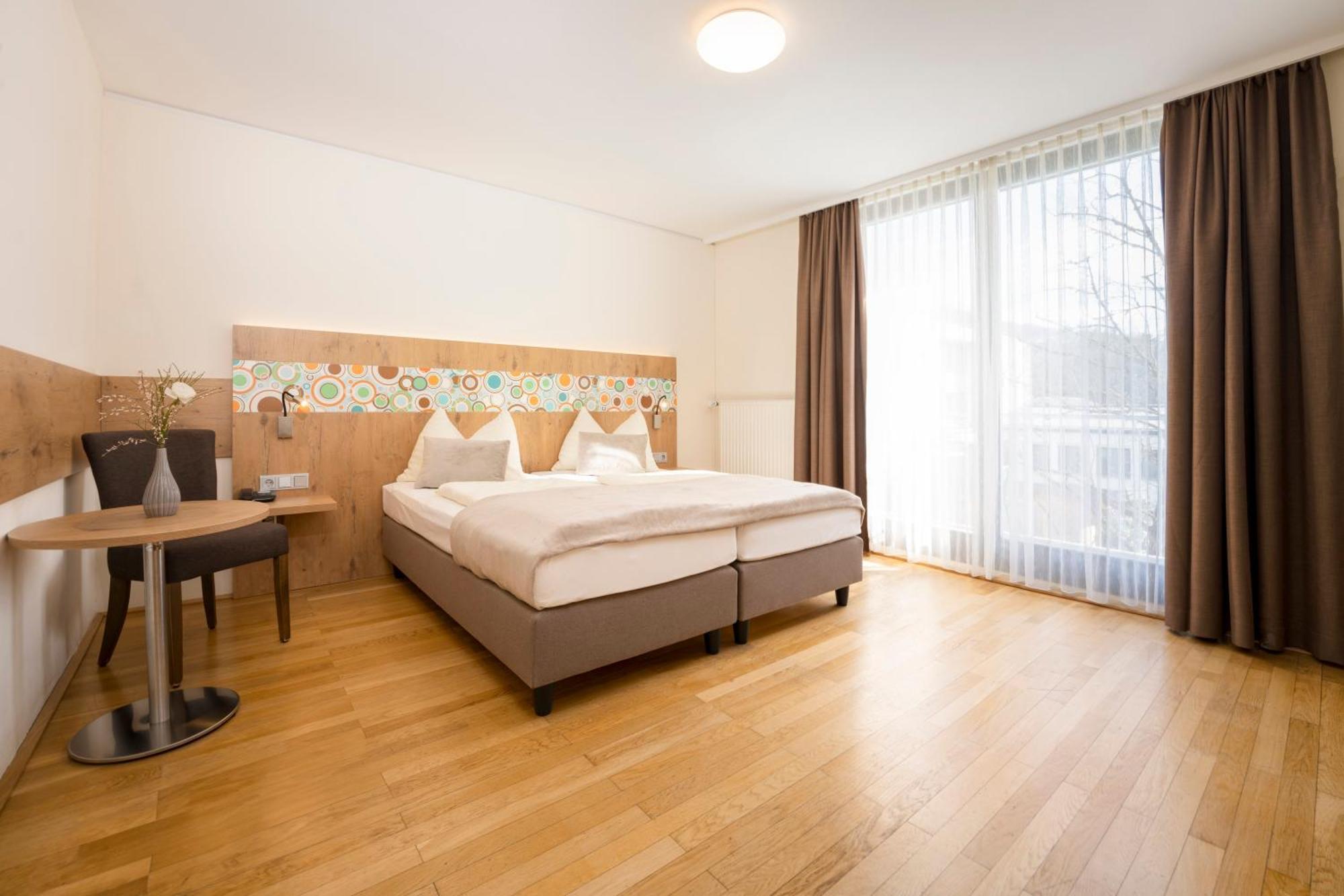 Basic Triple Room