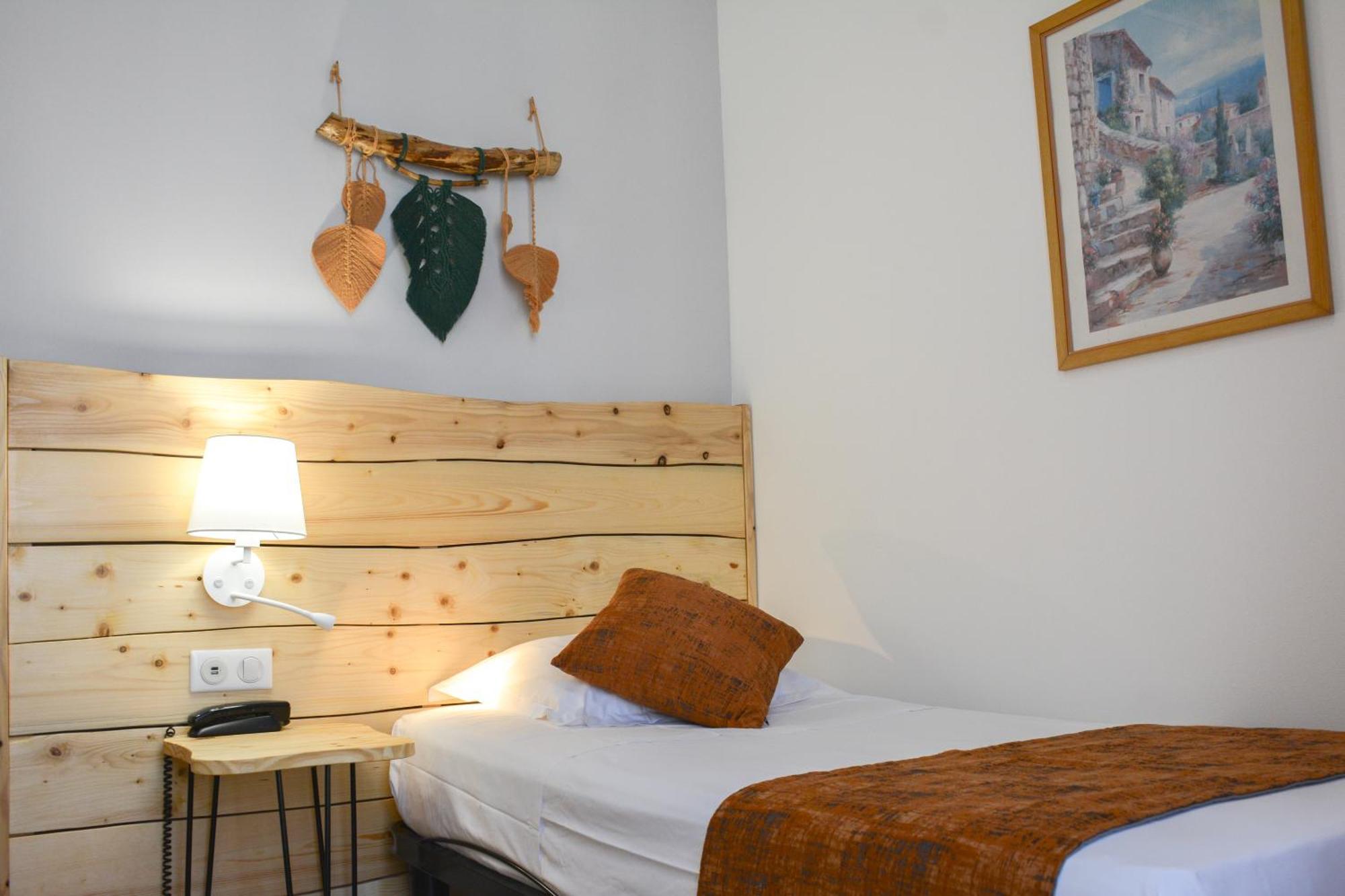 Economy Single Room