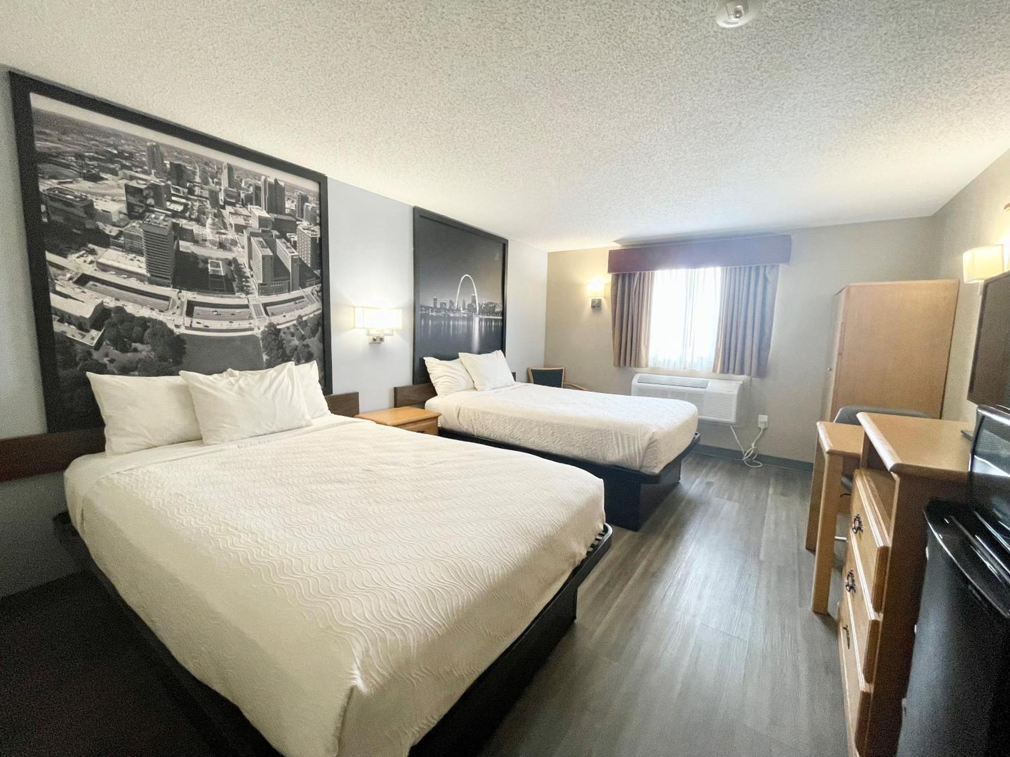 Deluxe Double Room with Two Double Beds - Non-Smoking