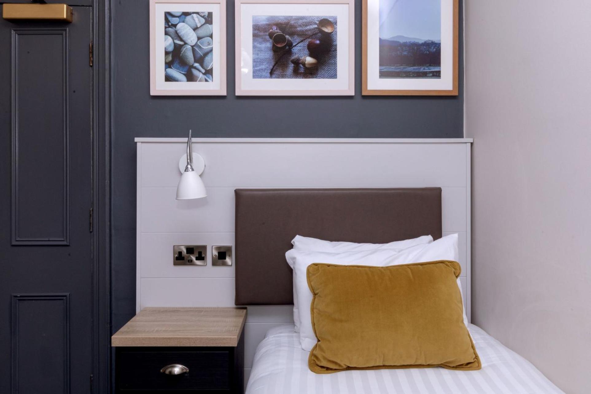 Cosy Single Room
