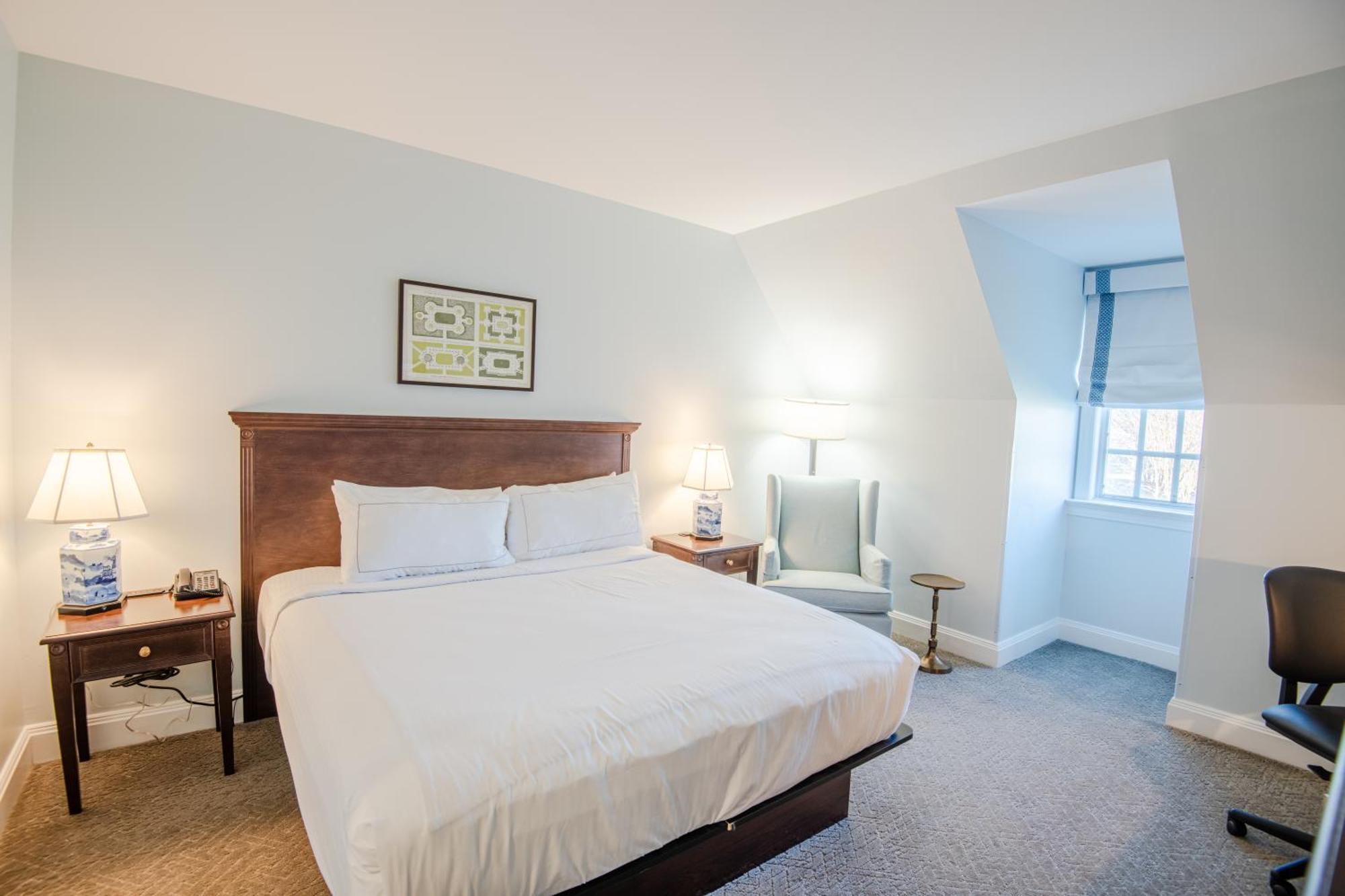 King Room,1583069961:JPEG