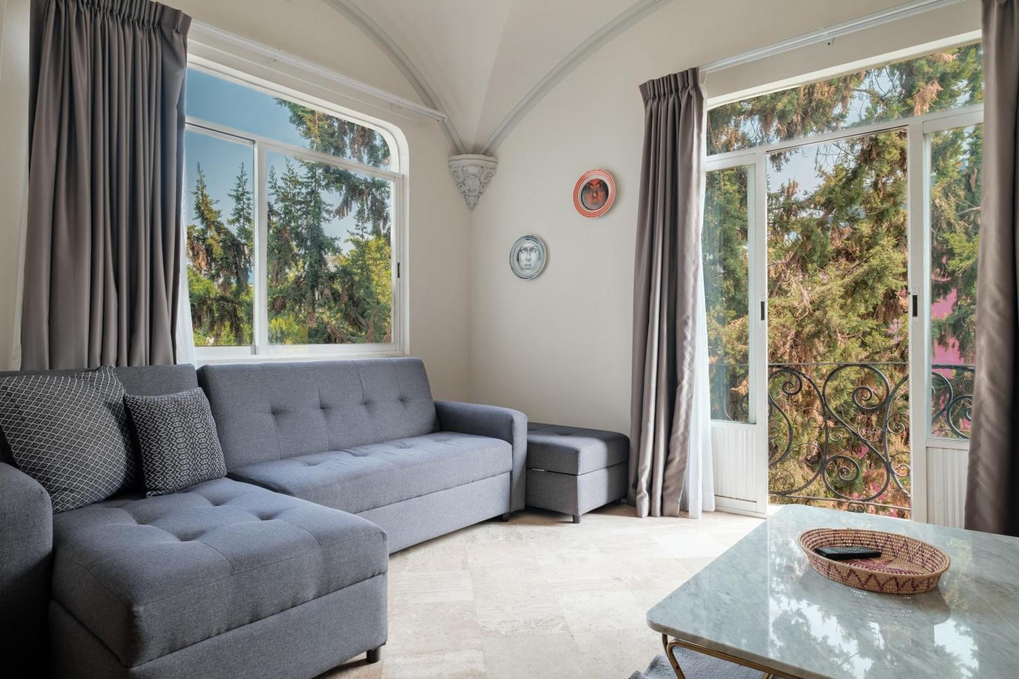 Master Executive Suite