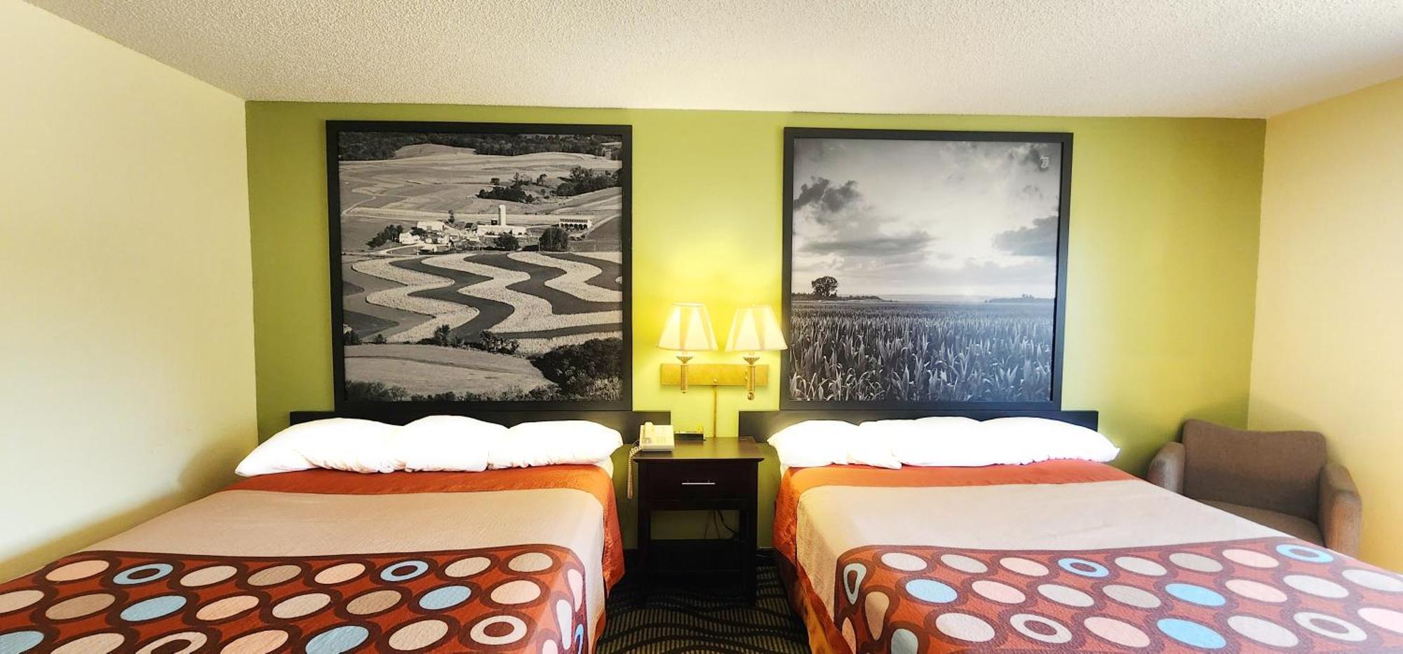 Queen Room Two Queen Beds Non-Smoking