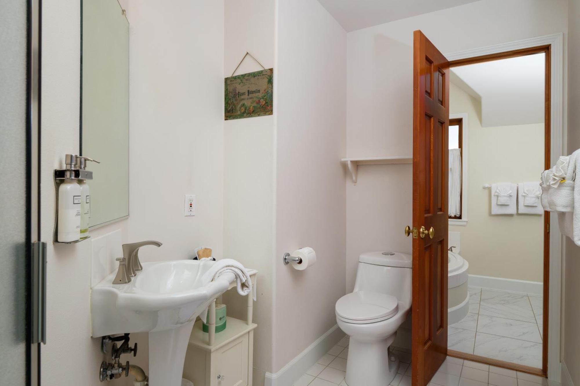 Tower Room Suite with Soaking Tub and Ocean View- Adults Only-No Pets