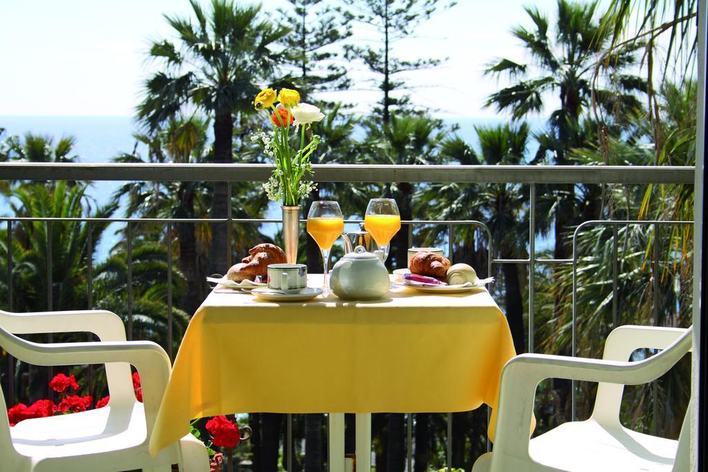 Deluxe Double Room Sea Side